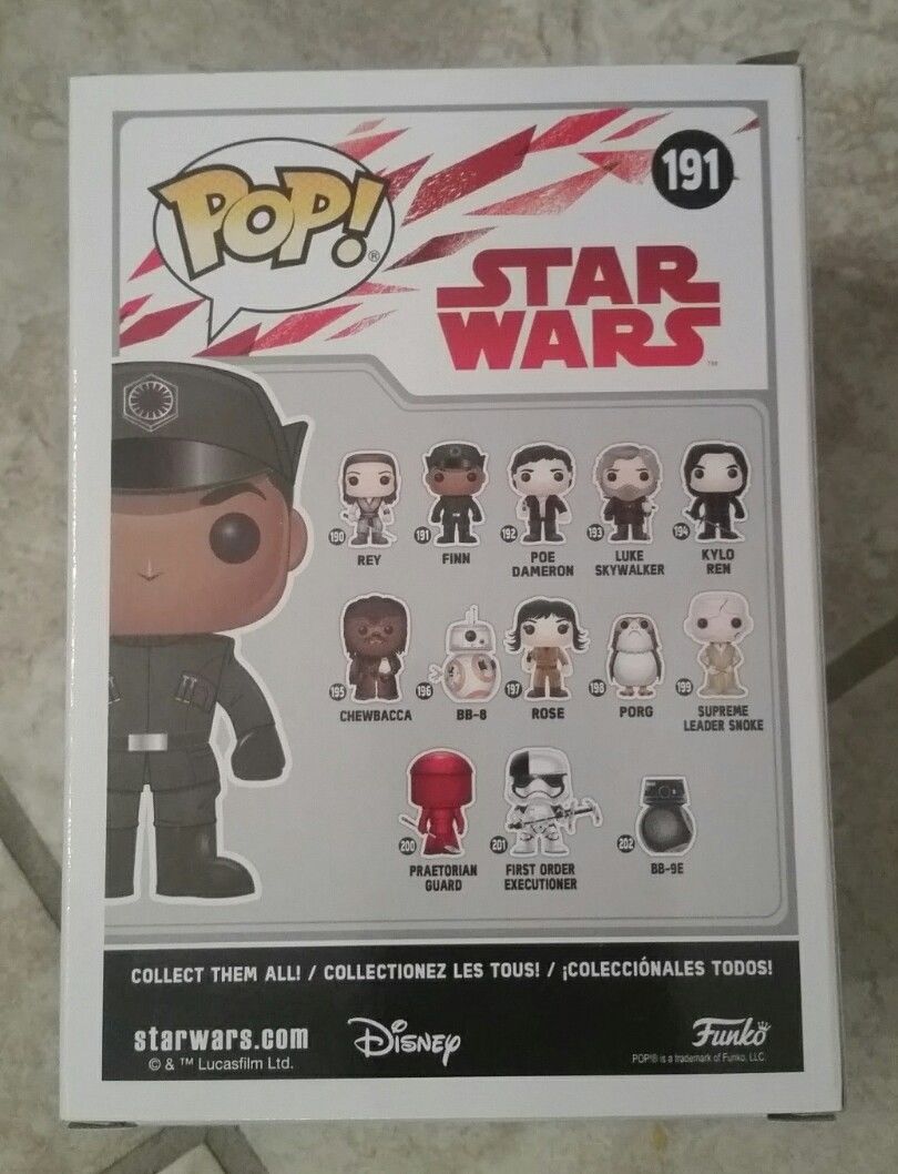 FINN Funko Pop Star Wars #191 The Last Jedi In Hand