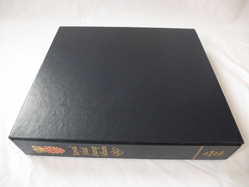 ROYAL MAIL GREAT BRITAIN LUXURY PADDED 4 RING STAMP ALBUM & SLIPCASE, VGC