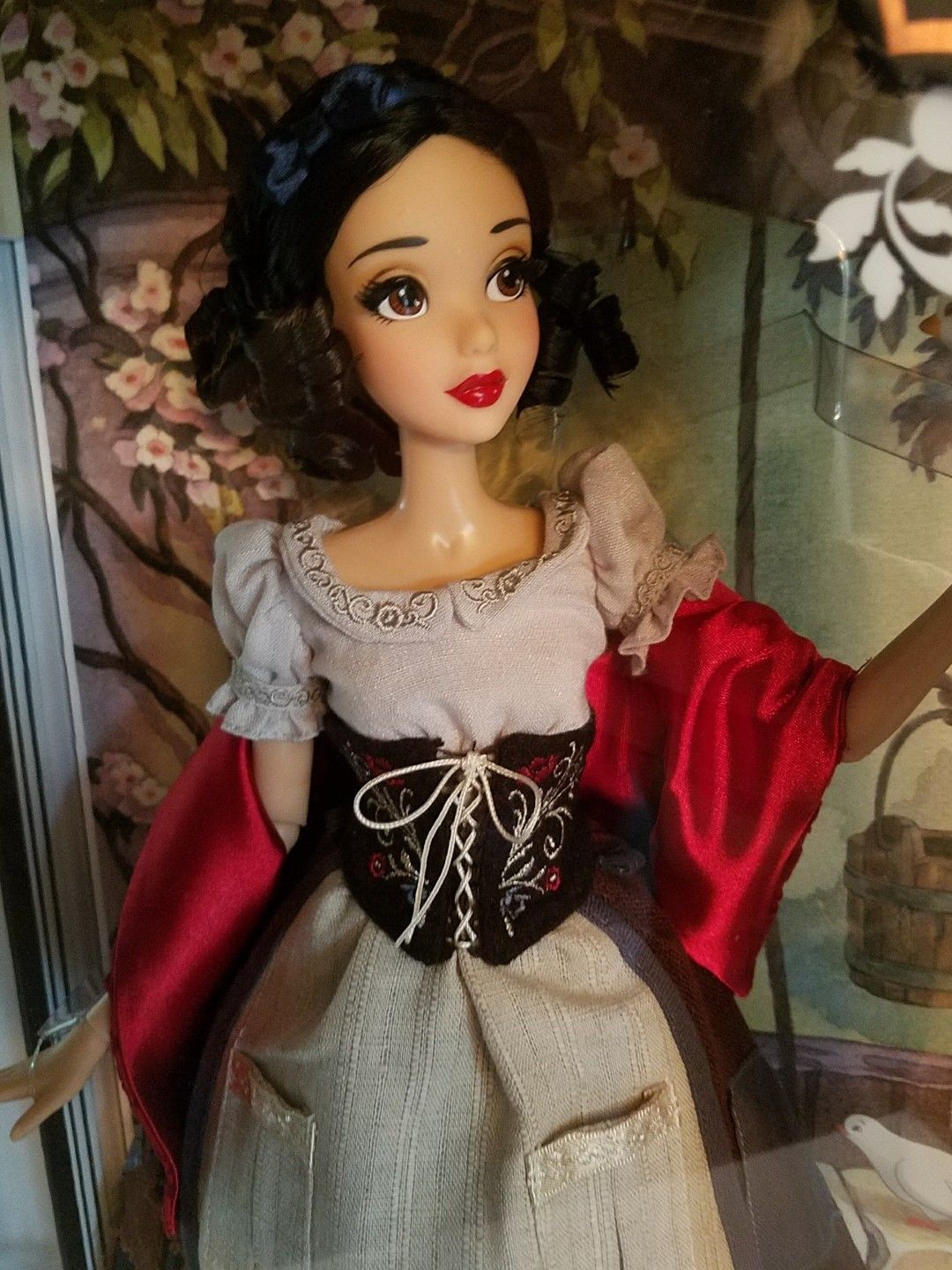 Disney Store Snow White Limited Edition of 6500 17" Doll LE 2017