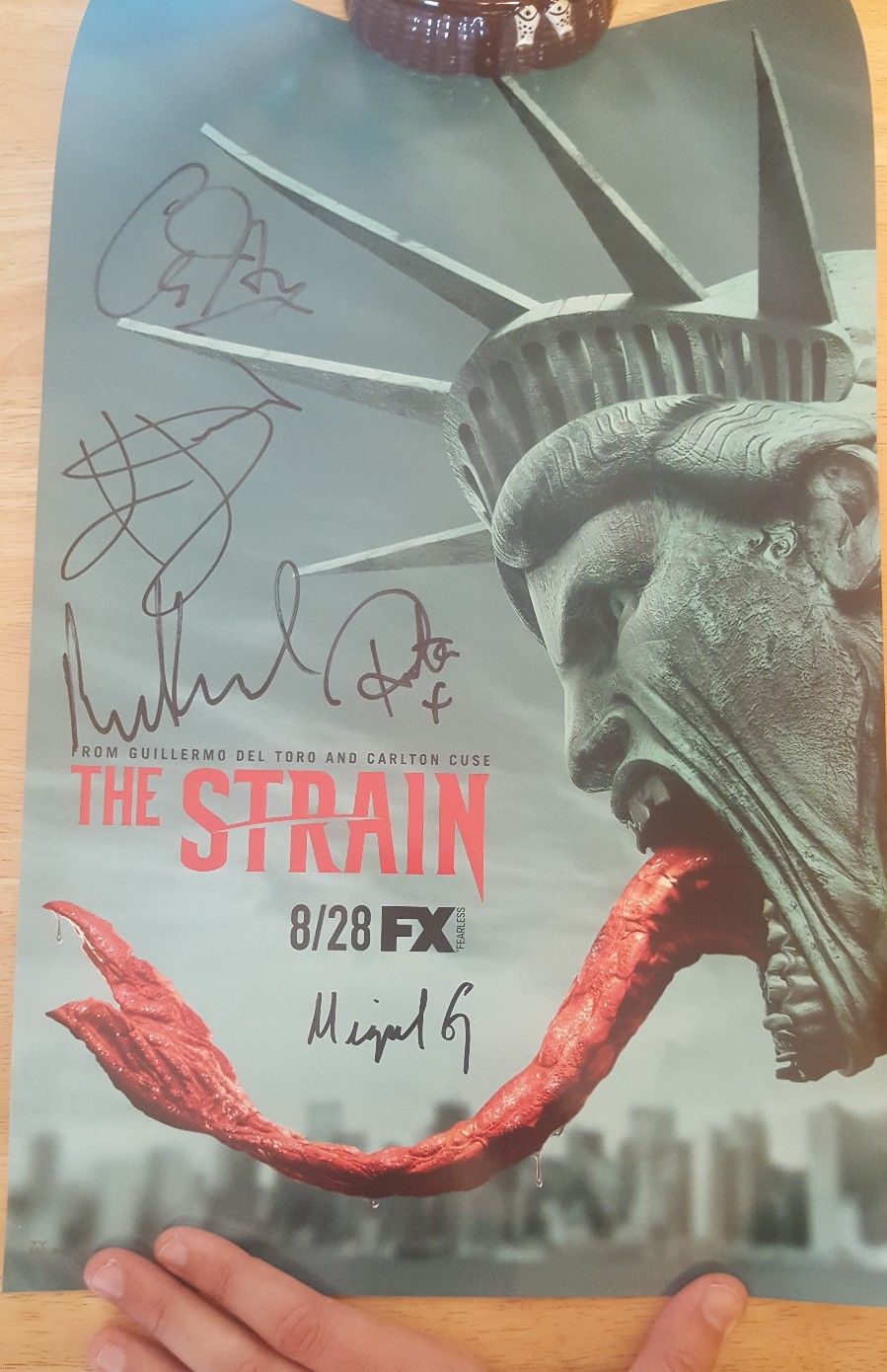 SDCC 2016 The Strain Poster Signed by Cast