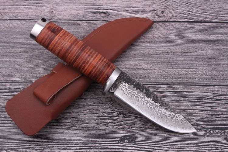 Sharp Fixed blade Hunting Knife Handmade forged Damascus Steel camping knives