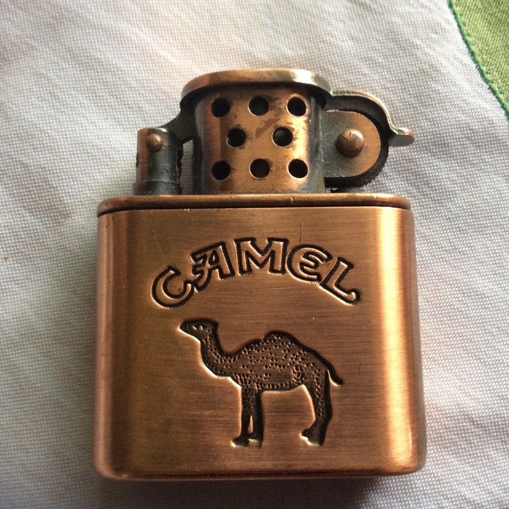 VINTAGE CAMEL CIGARETTE LIGHTER