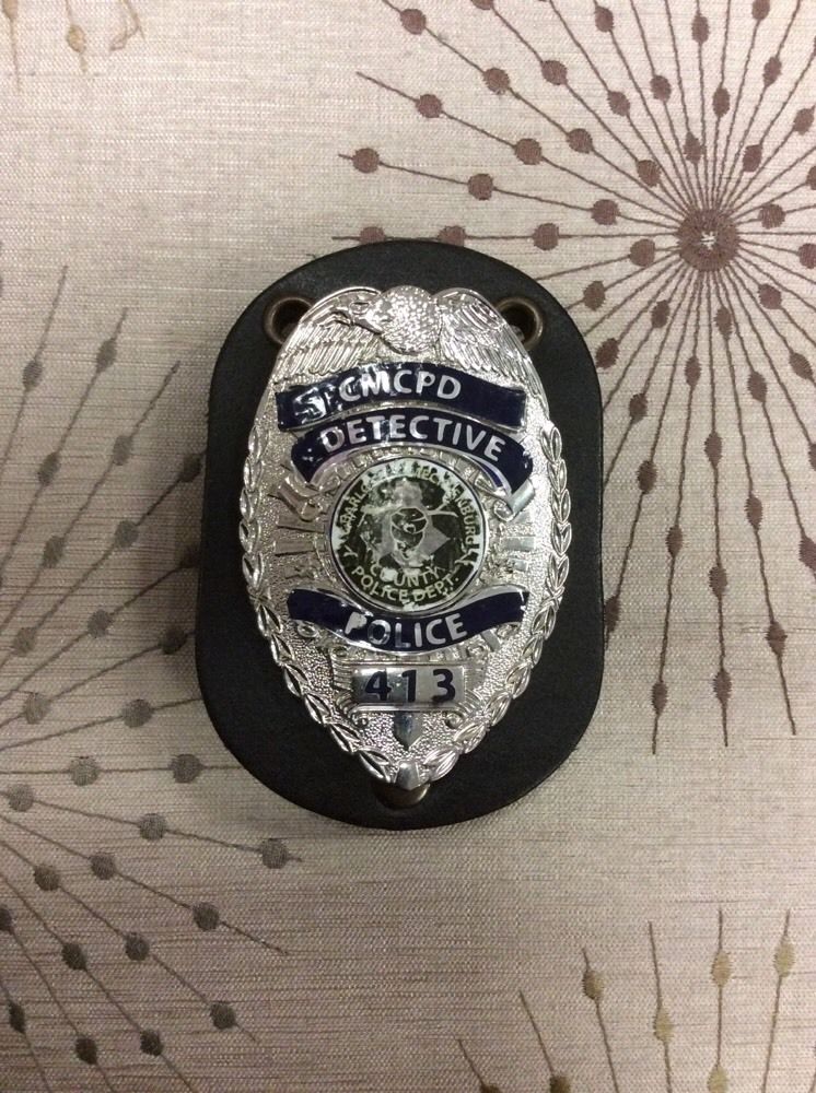 Secrets and Lies Season 1 CMCPD Police Detective Badge #413