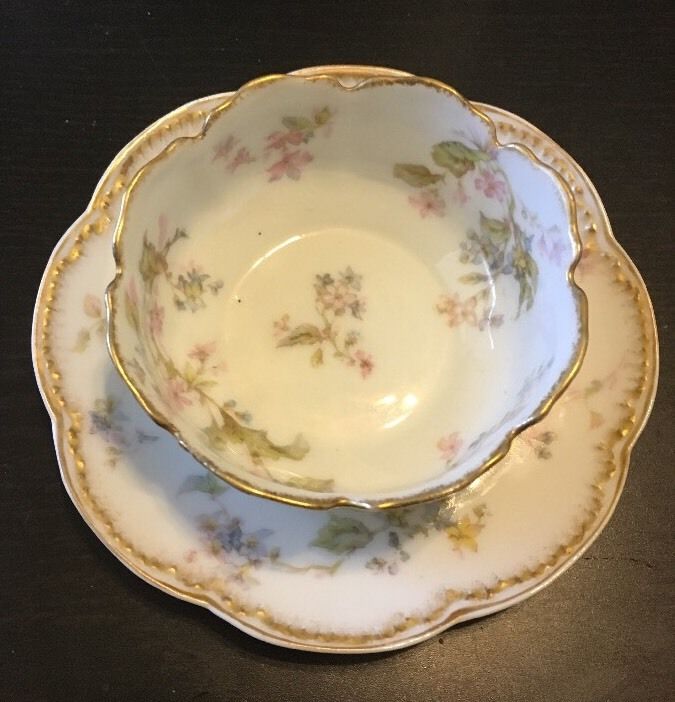 ANTIQUE HAVILAND LIMOGES FRANCE RAMEKIN CUP AND SAUCER ROSES DOUBLE GOLD (E)