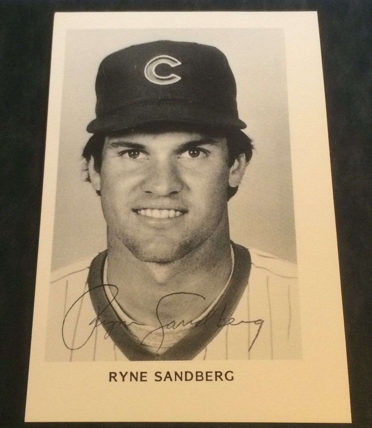 RYNE SANDBERG Vintage Team Photo | B&W Photograph | Script Auto | Cubs 1984-85