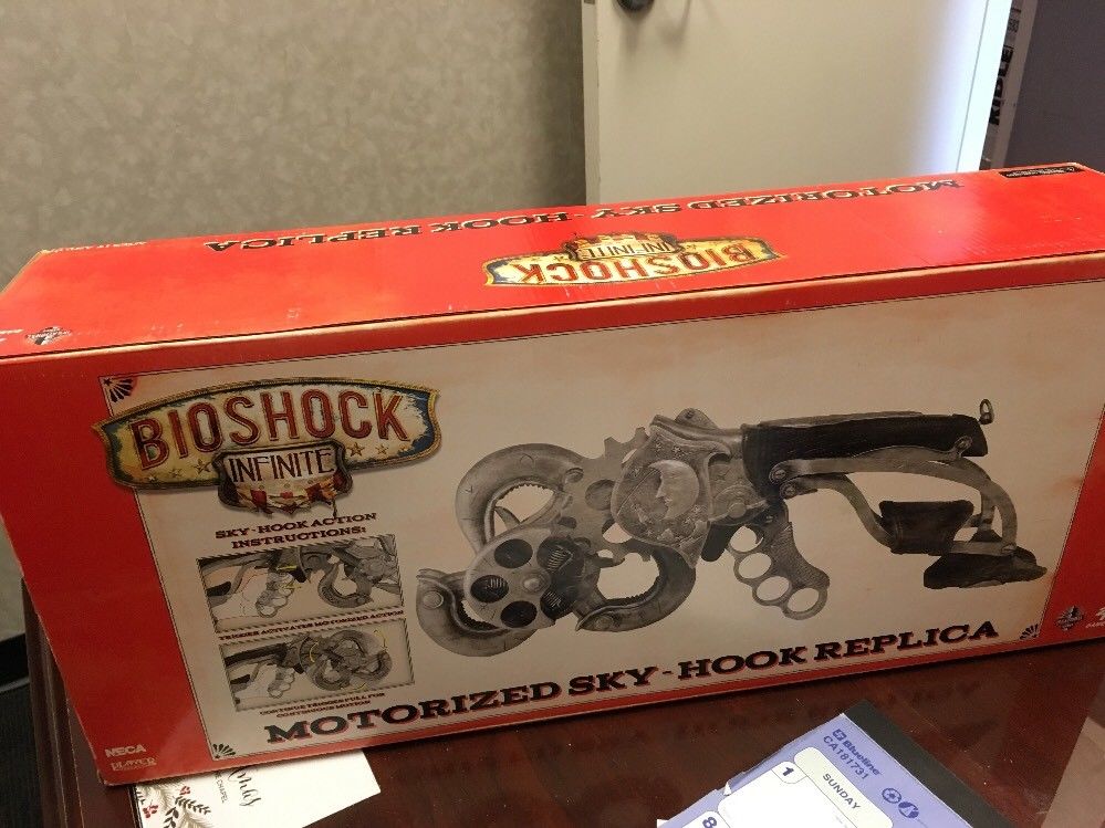 Bioshock Infinite Motorized Sky Hook Replica Factory Sealed NIB