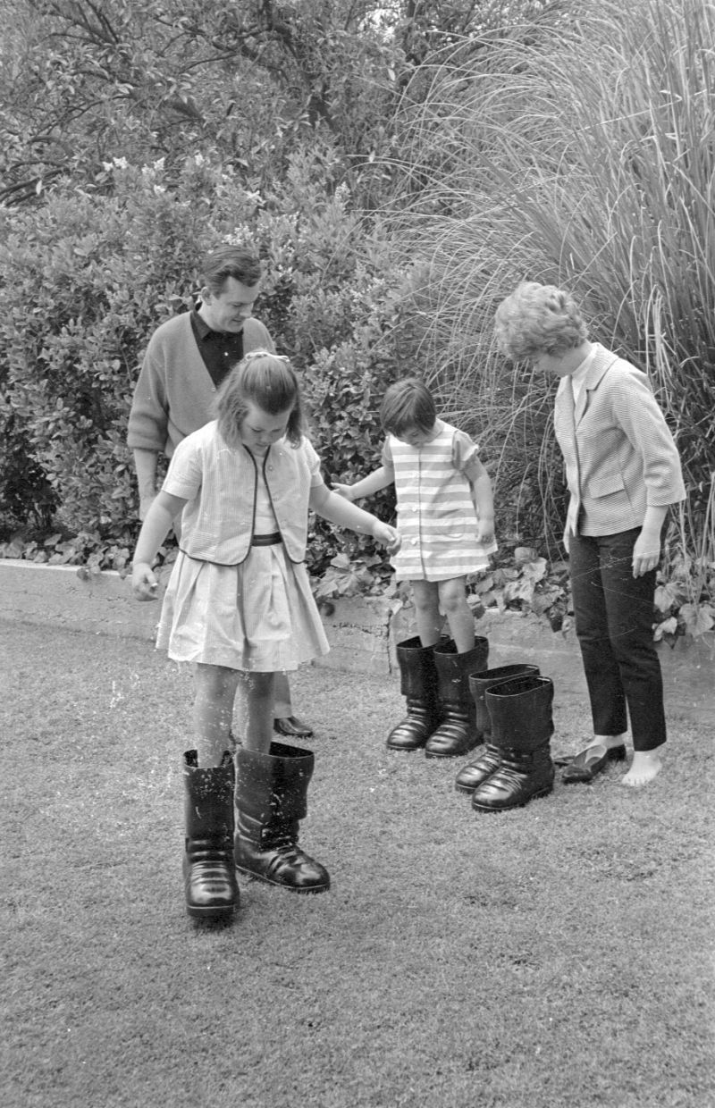 Lot of (5) 1960s BOB CRANE & FAMILY Original Photo Negatives HOGAN'S HEROES gp