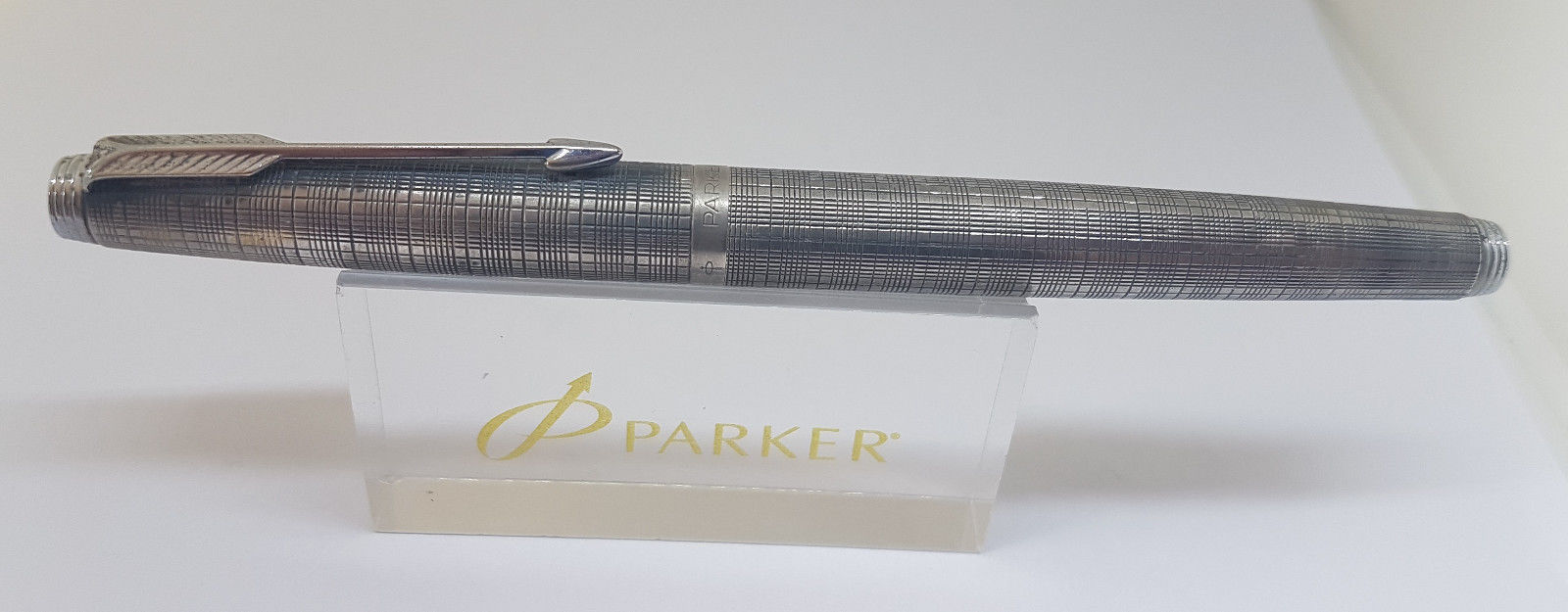 USED VINTAGE PARKER 75 SILVER PLATED FOUNTAIN PEN 14K NIB SIZE " F "