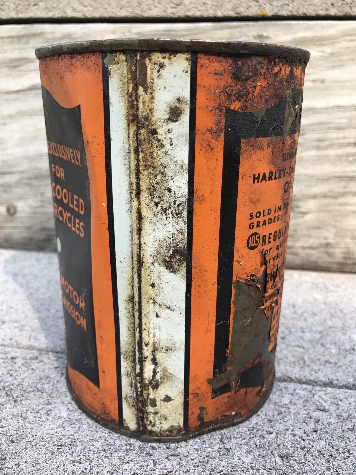 Original 1940 HARLEY DAVIDSON Full Quart Metal Oil Can Gas Oil Antique Rare HD