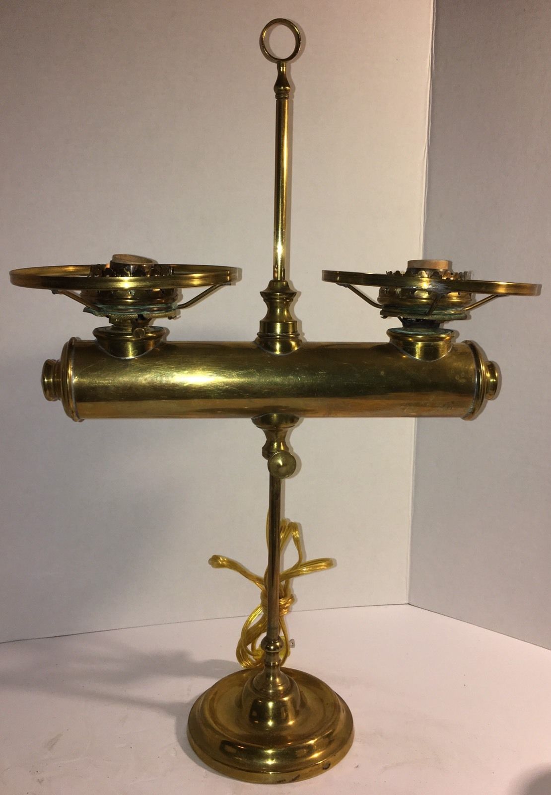 VINTAGE BRASS DOUBLE STUDENT LIBRARY KEROSENE LAMP BEAUTIFUL W/Shades