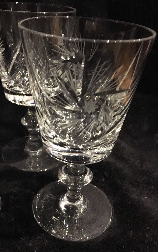 Lot of 4 Vintage Pinwheel Crystal Wine Glasses