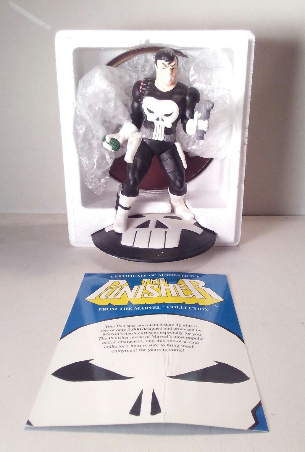 marvel THE PUNISHER ceramic statue MARVEL COLLECTION with COA 1991 8in. #6057