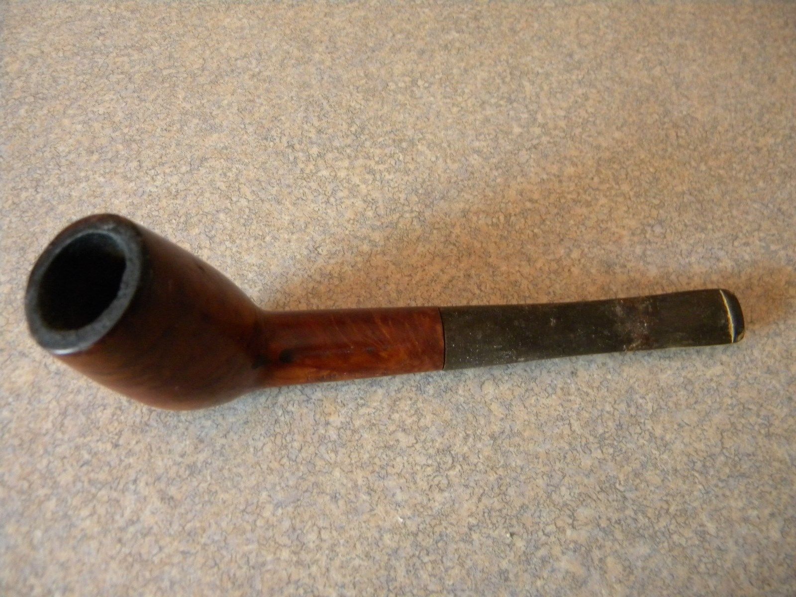 Vintage Estate Pipe L.J. Peretti, imported briar bowl. Used. Nice shape 5-3/4"