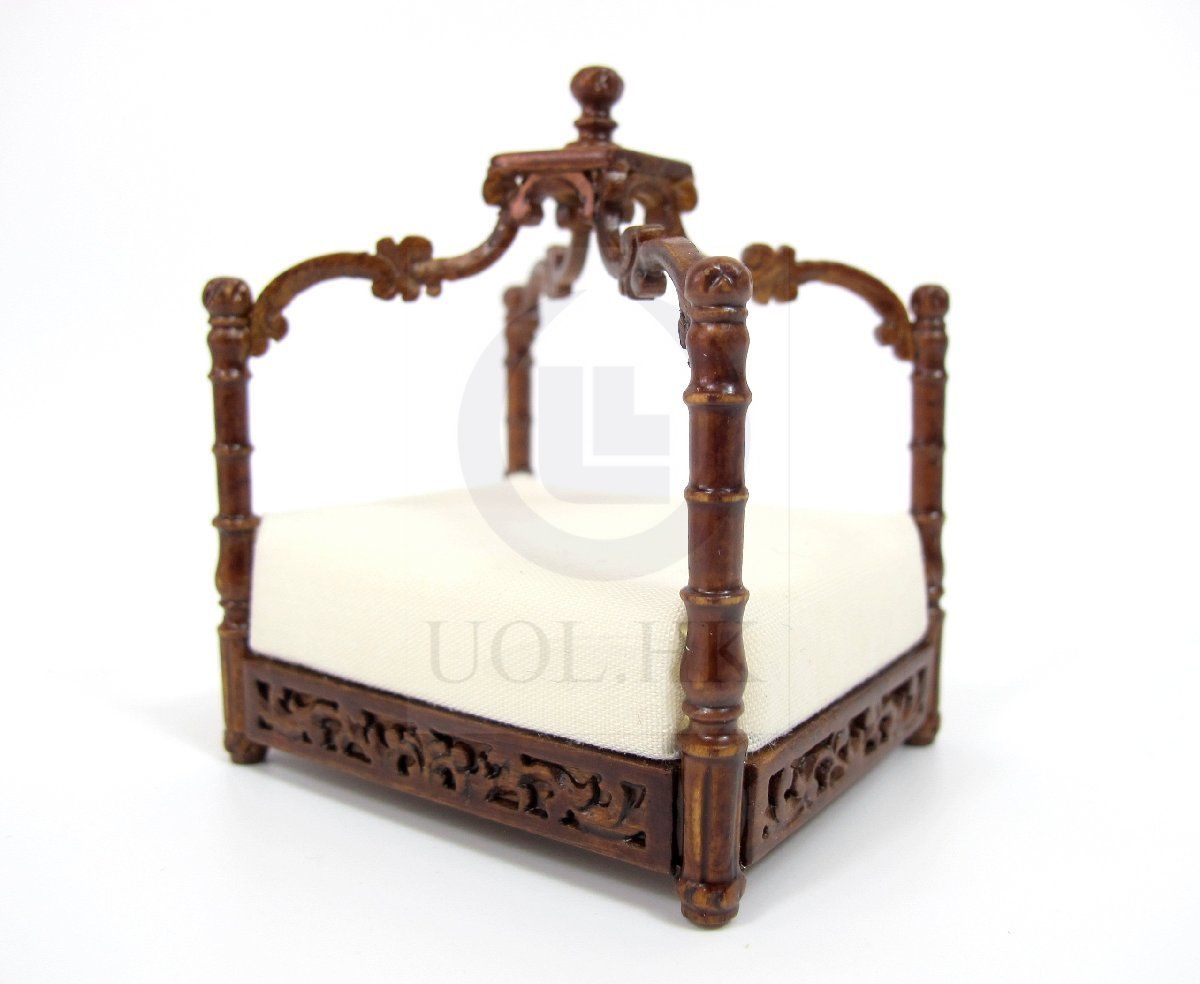 Miniature 1:12 Scale Pet Bed for Doll House [Finished in walnut]