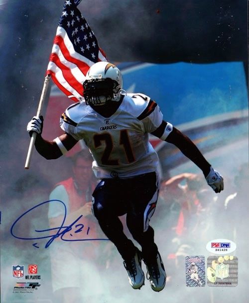 LADAINIAN TOMLINSON AUTOGRAPHED SIGNED 8X10 PHOTO SAN DIEGO CHARGERS PSA/DNA