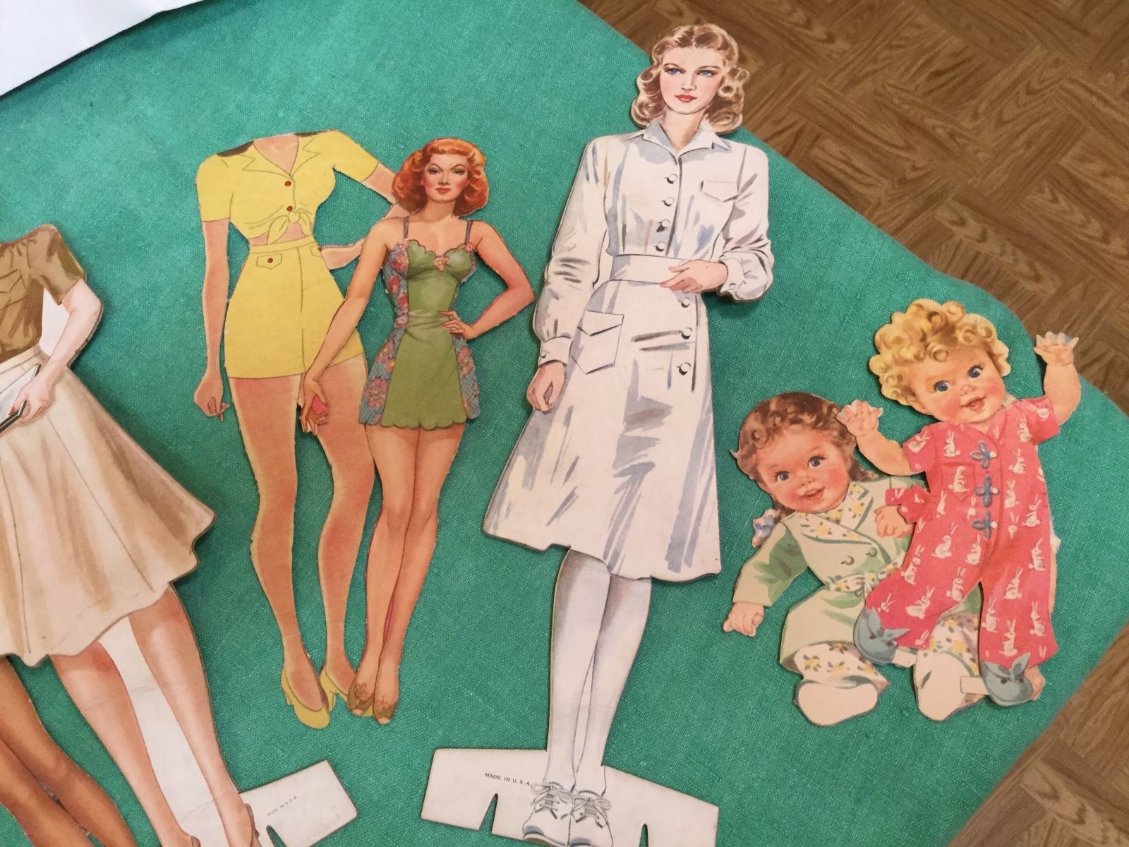 VTG LARGE LOT OF CUT PAPER DOLLS - JUDY GARLAND GREER GARSON HEDY LAMAR + MORE