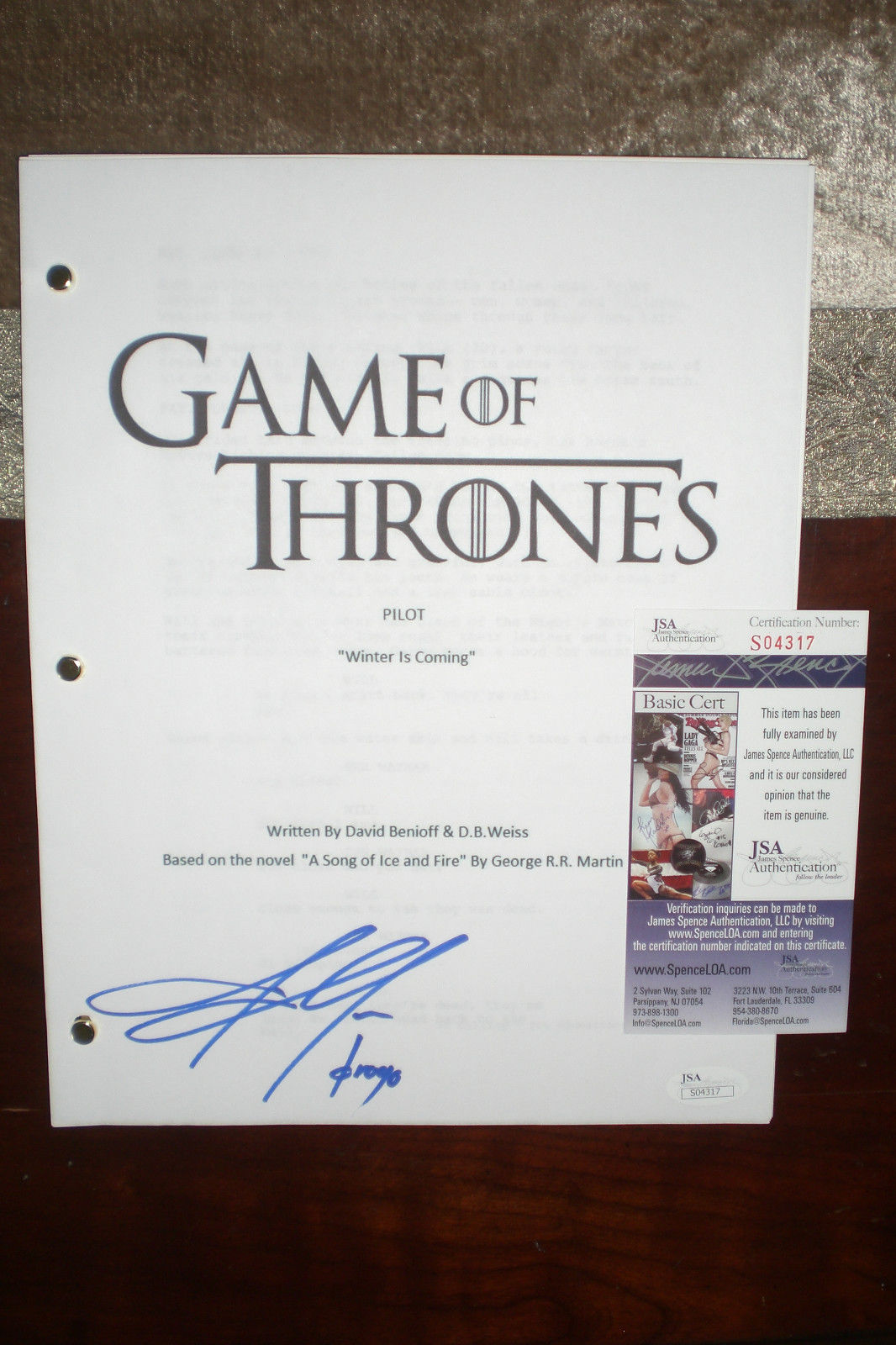 JASON MOMOA SIGNED GAME OF THRONES PILOT SCRIPT W/DROGO INSCRIPTION JSA AQUAMAN