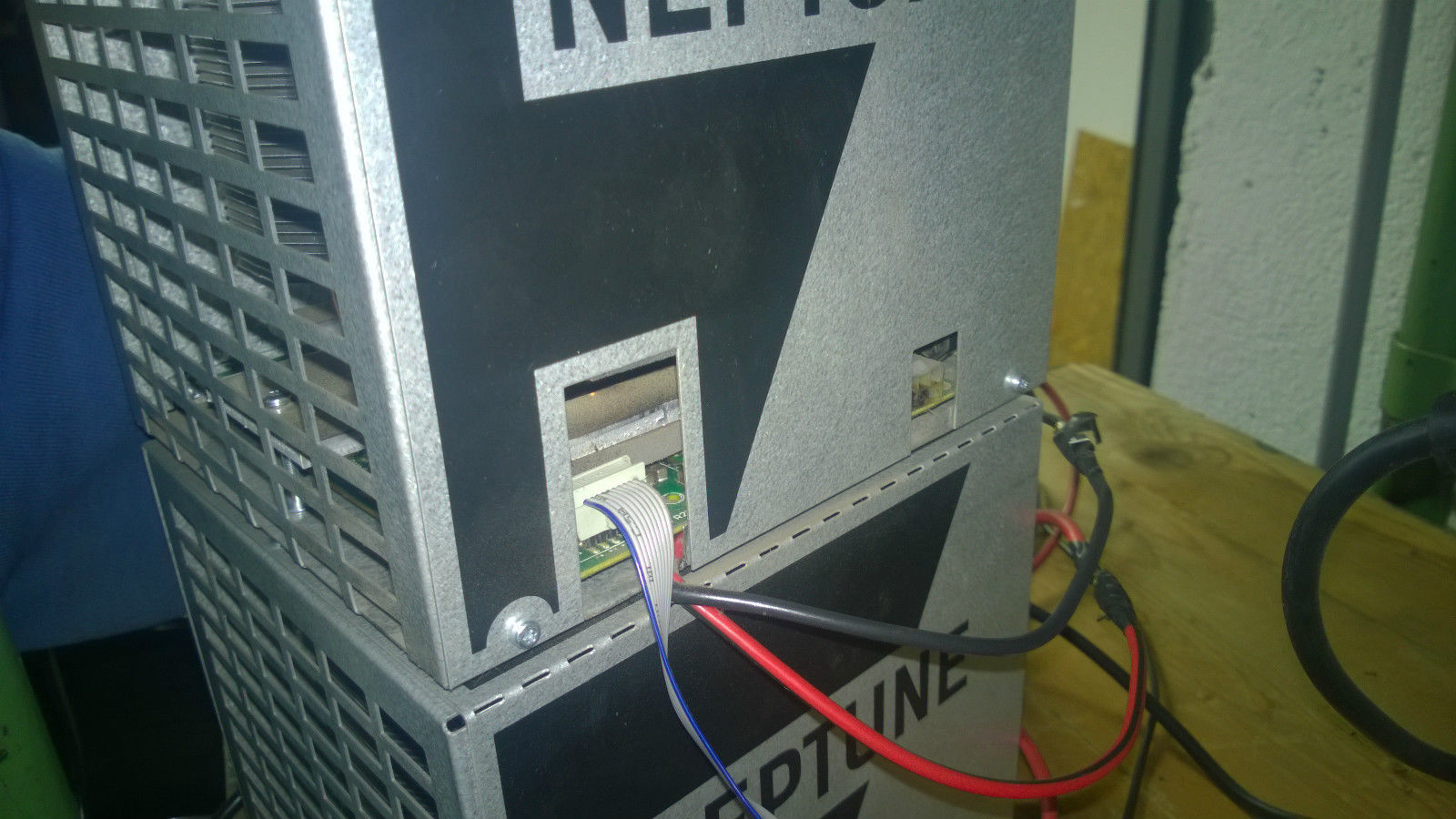 KNC Neptune Cube Bitcoin Miner