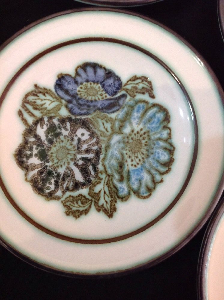 Wedgwood Iona England Plate Set Of 8 Dessert Style Plates 6 1/4" Kitchen Flowers