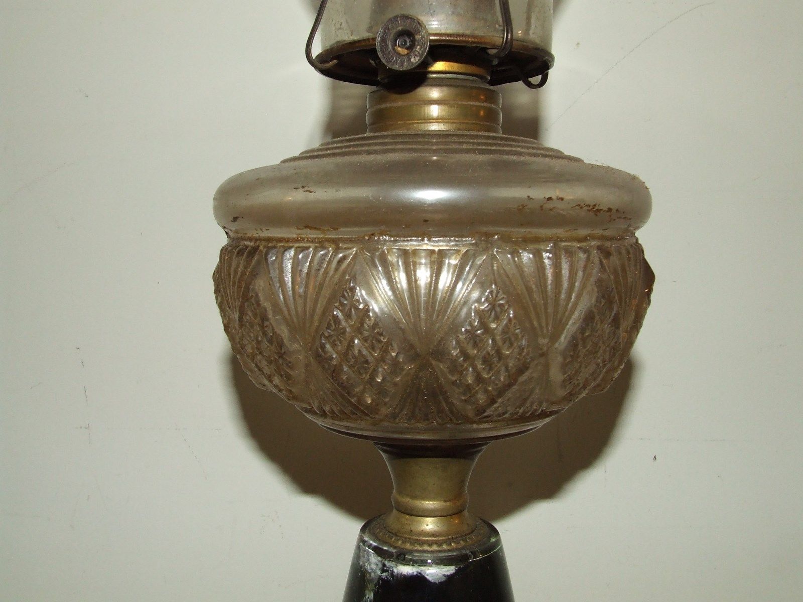 Antique Victorian Pedestal GWTW Glass & Brass Banquet Eagle Oil Lamp