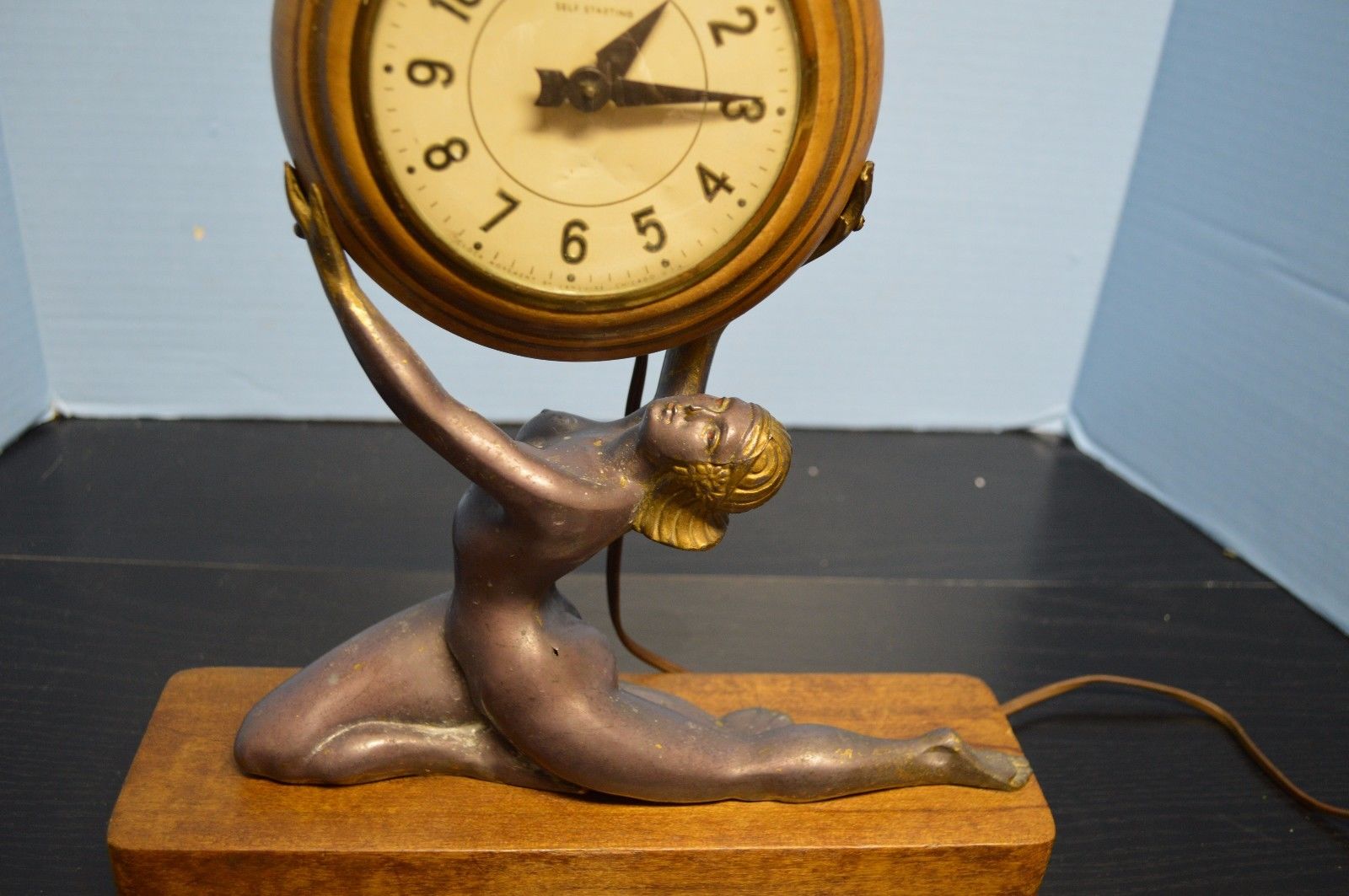 1930's FRENCH STYLE ART DECO FEMALE NUDE MANTLE SESSIONS CLOCK WORKING WOOD BASE