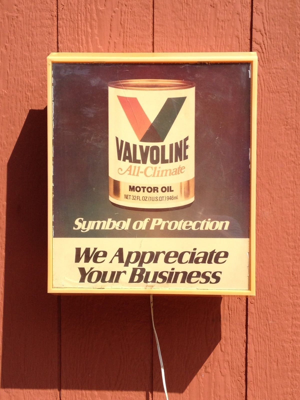 1970'S VALVOLINE MOTOR OIL LIGHTED SIGN GAS SERVICE STATION GARAGE REPAIR SHOP