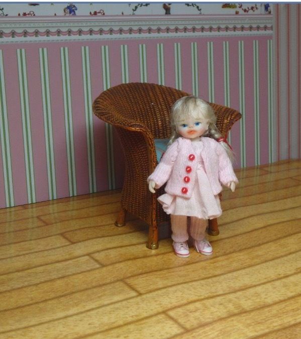 OOAK Miniature Handmade Sculpt Doll Girl House Artist 1/12 scale by Lana.