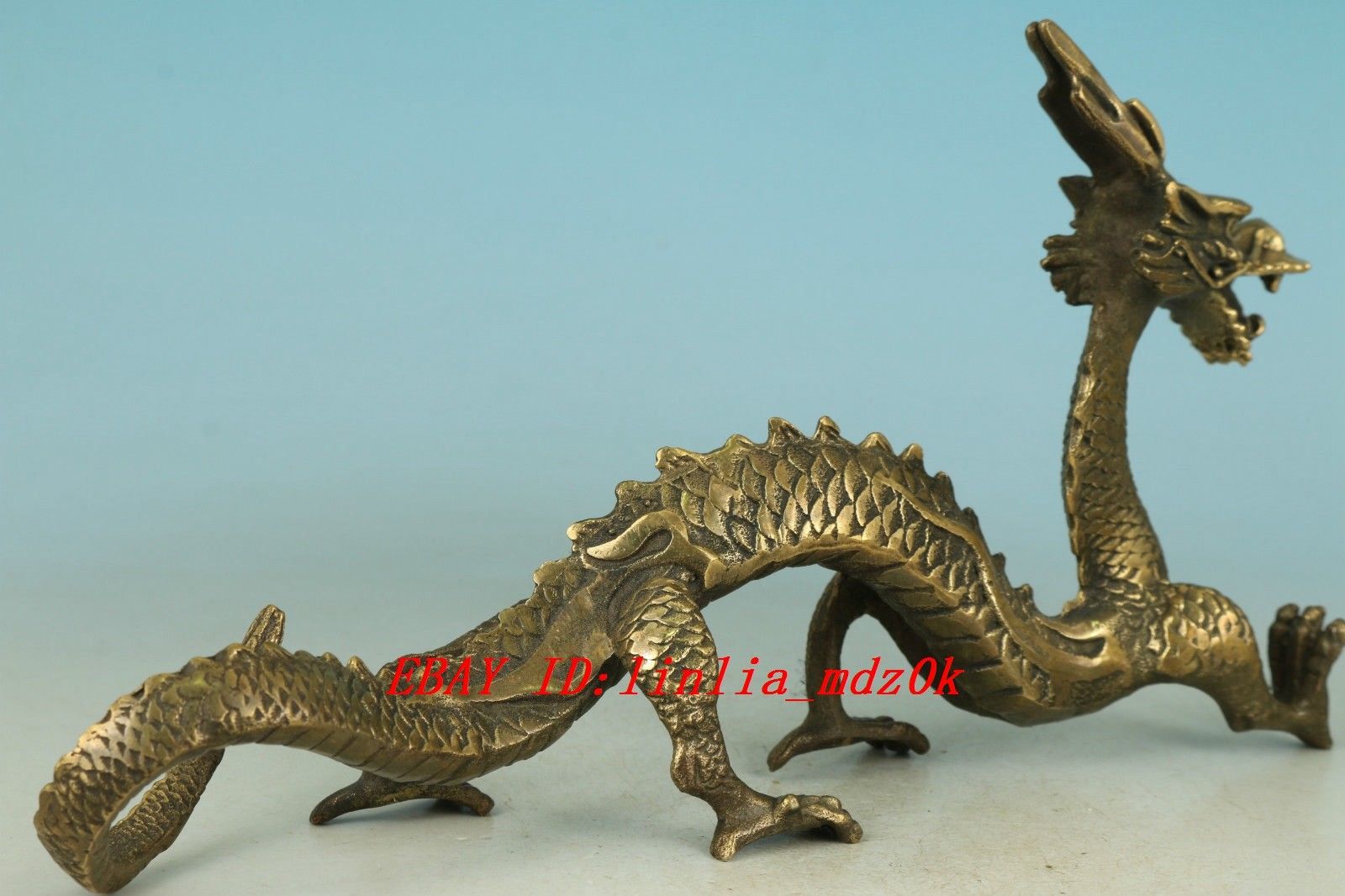 Chinese Old Bronze Collection Handmade Carved Dragon Figure Statue