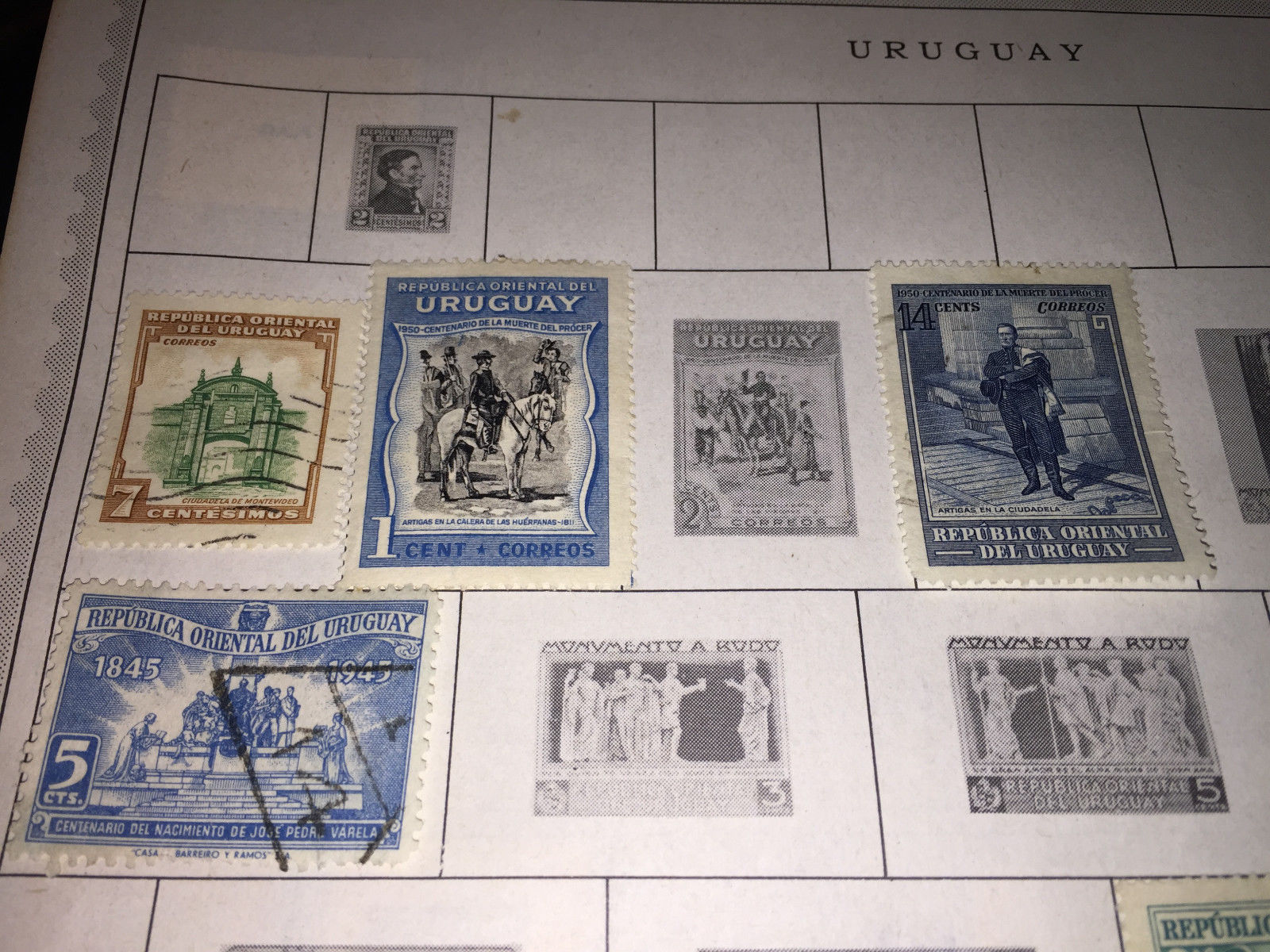 VINTAGE LOT OF 10 UNUSED AND 15 USED URUGUAY  STAMPS.    501