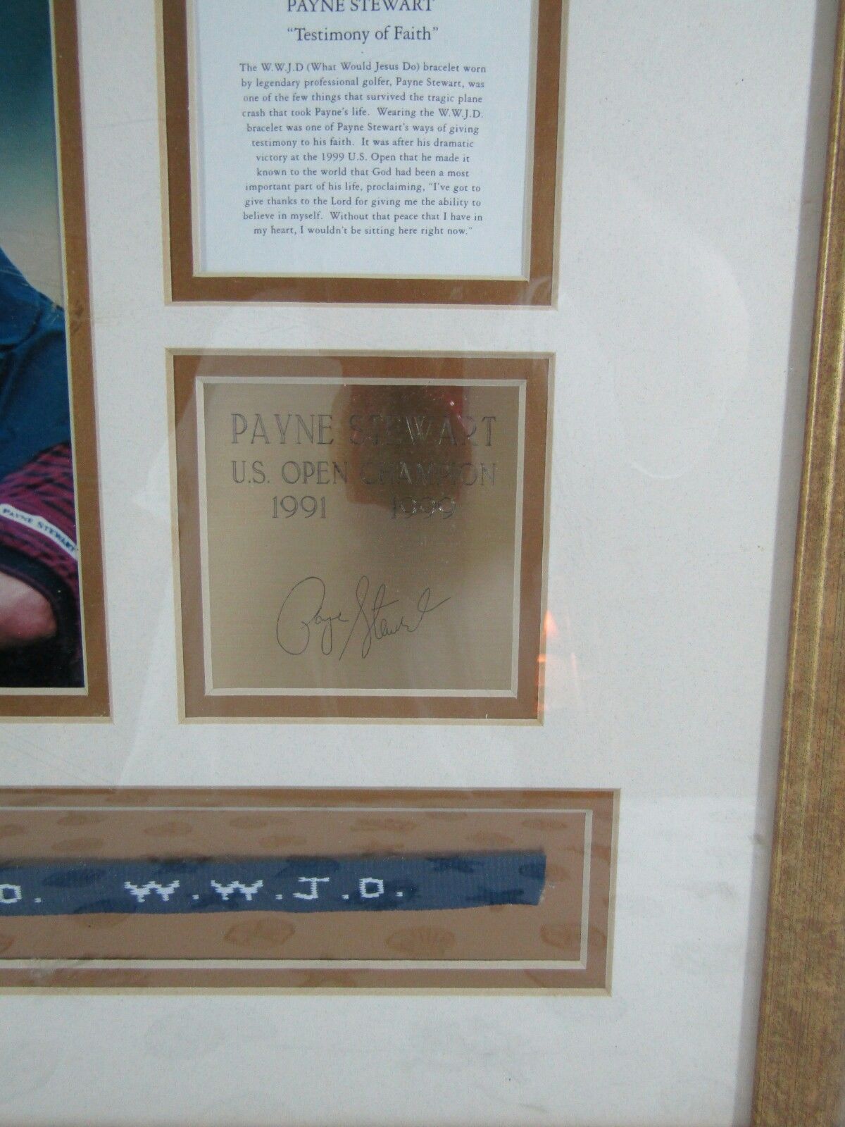 Payne Stewart 1999 US Open Signature Framed Tribute Autographed WWJD Bracelet