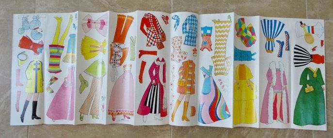 1971 DAWN MAGIC PAPER DOLL SET - #4330 - UNCUT & RARE