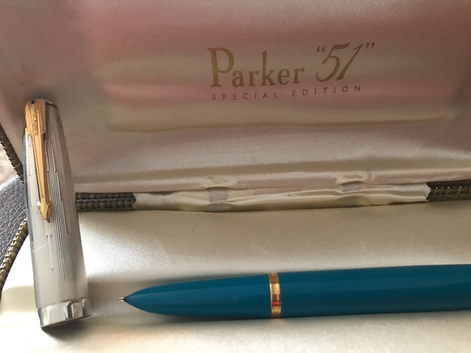 Parker 51 Special Edition Fountain Pen, Silver and 22ct Gold Cap