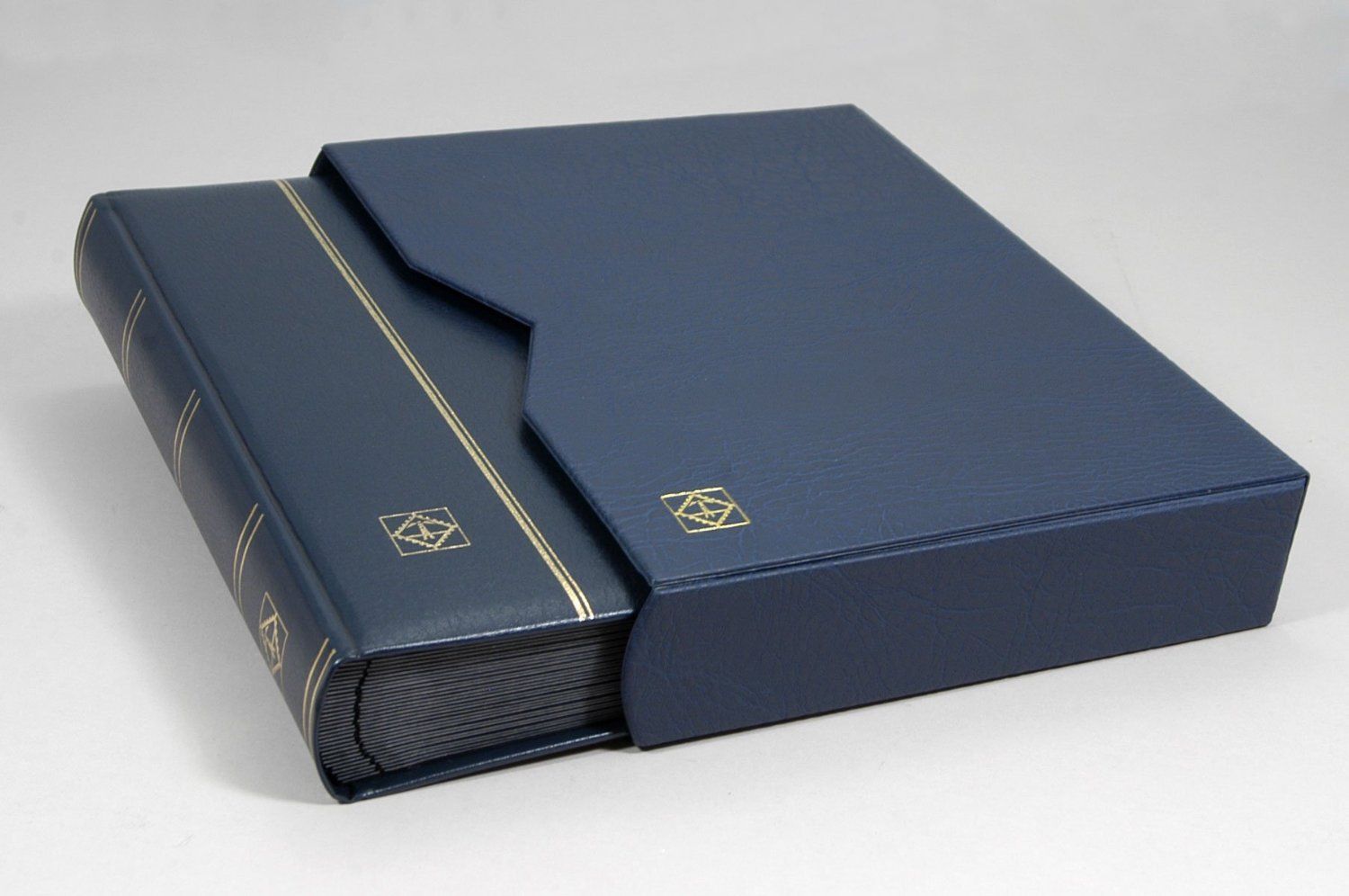 Lighthouse Premium Padded Stockbook, 32 Black Pages. Leather bound with Slipcase