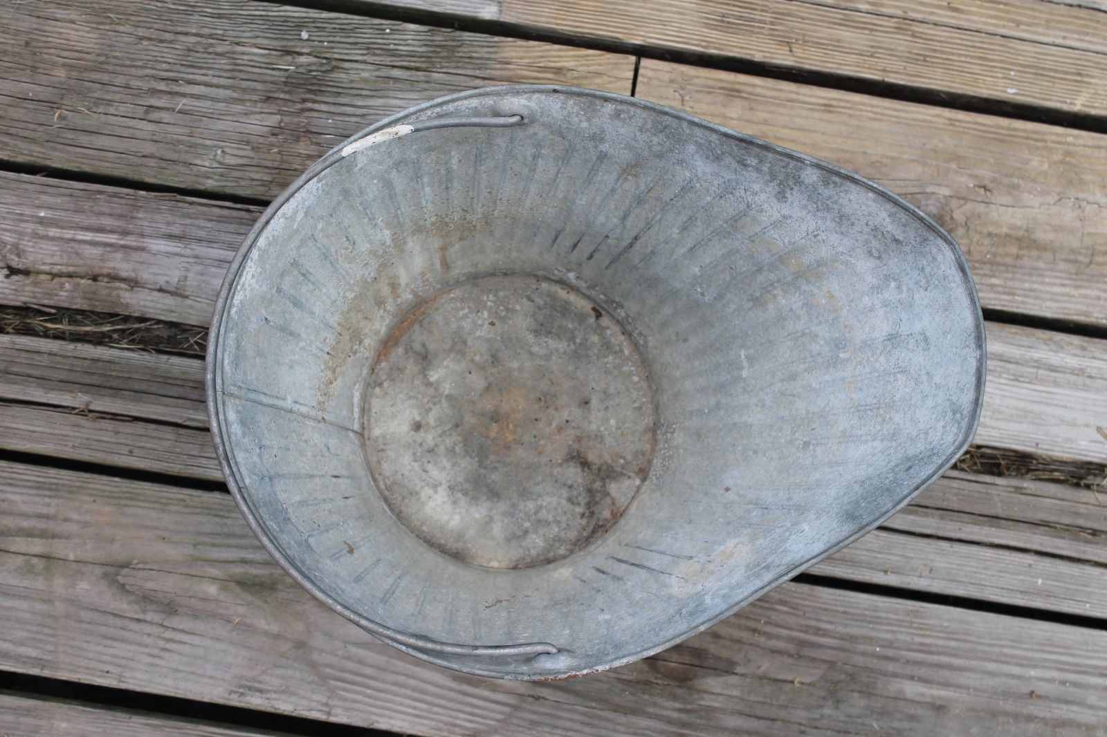 vintage galvanized Coal Scuttle Bucket Primitive Metal Ash pail