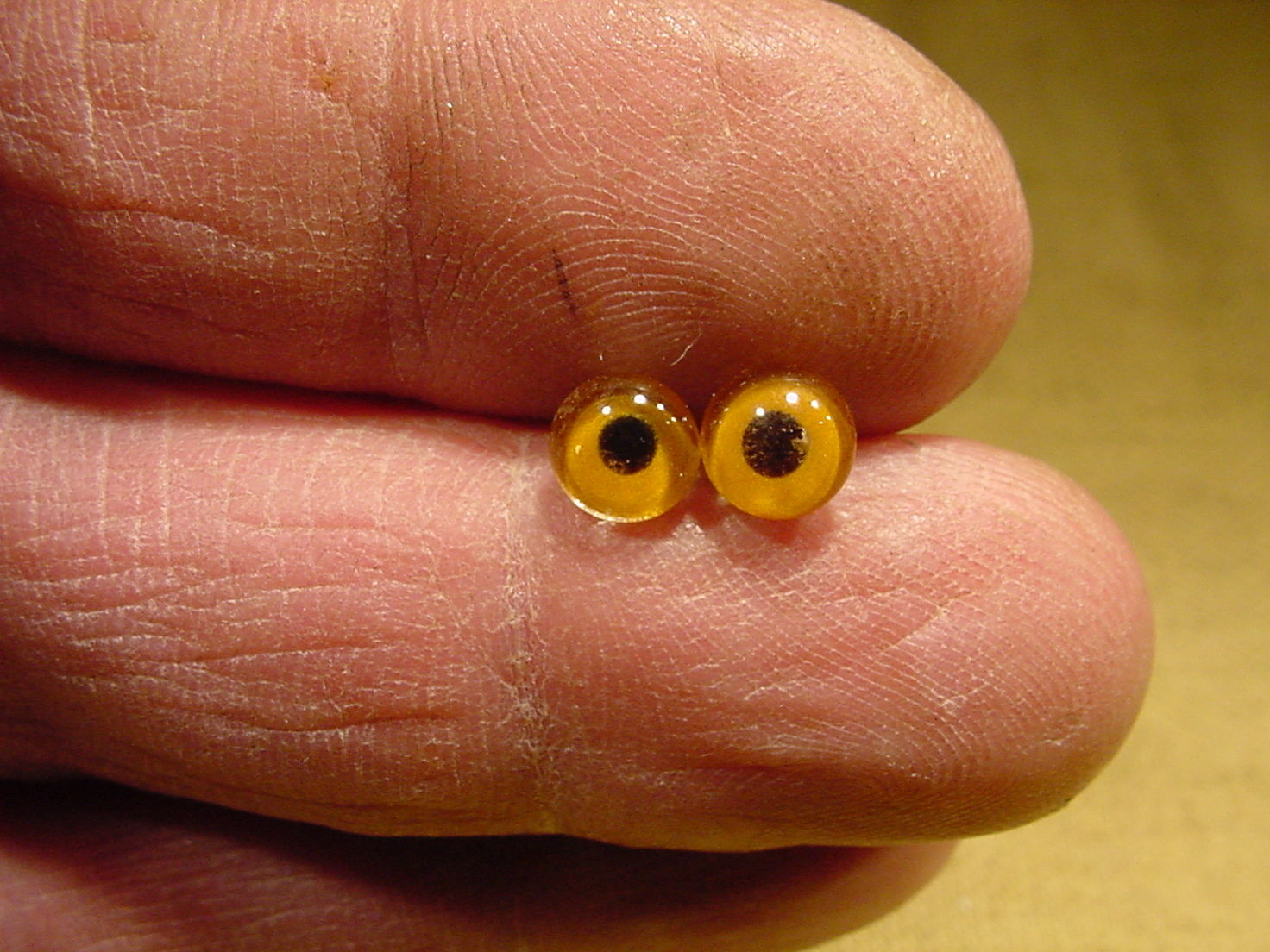 a pair vintage solid Glass Eyes size 6 mm age 1910 for doll bears taxidermy 361