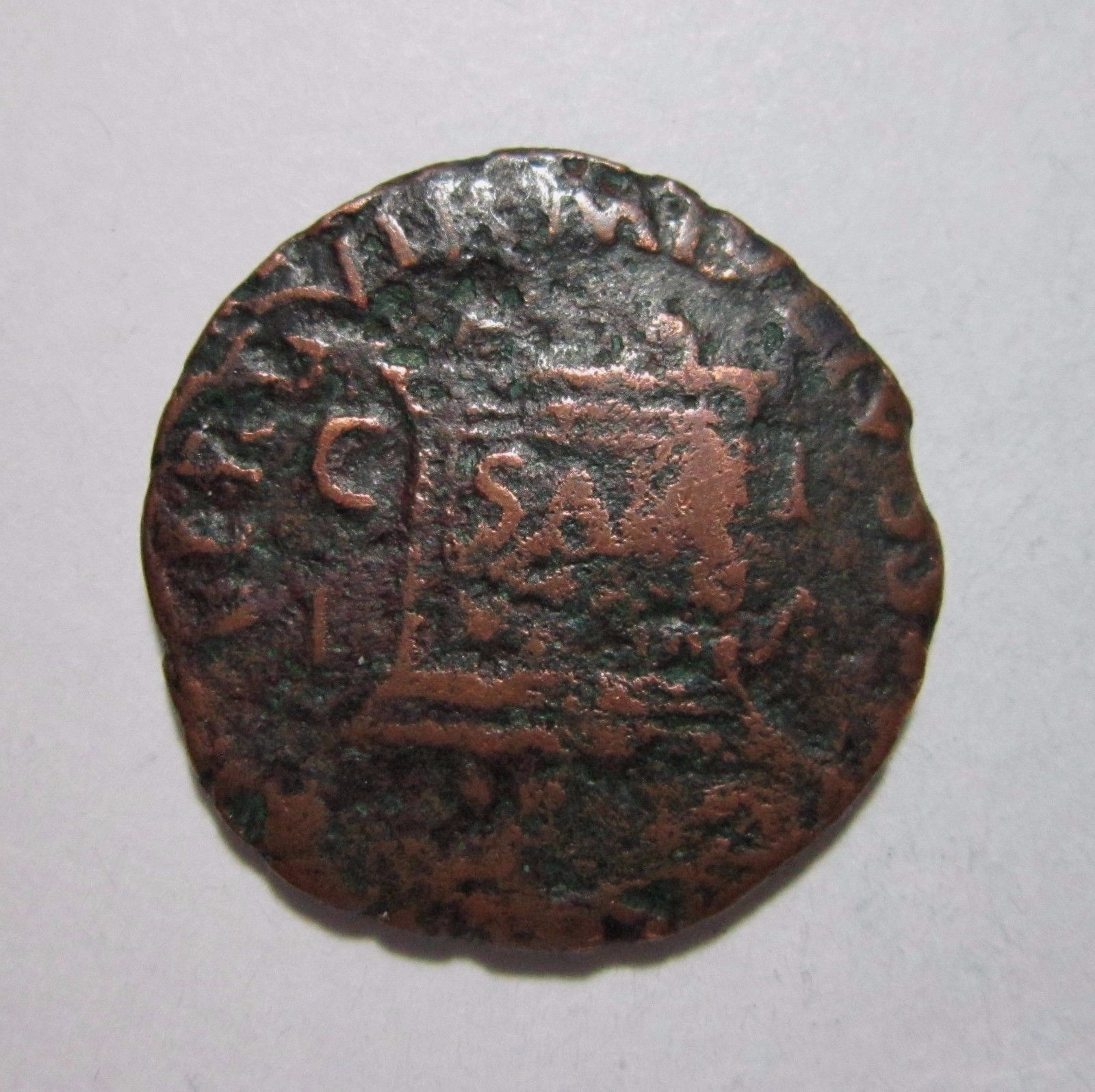 SPAIN, ILICI. AE 27. TIBERIUS, 14-37 AD. ALTAR REVERSE. RARE CITY AND TYPE.