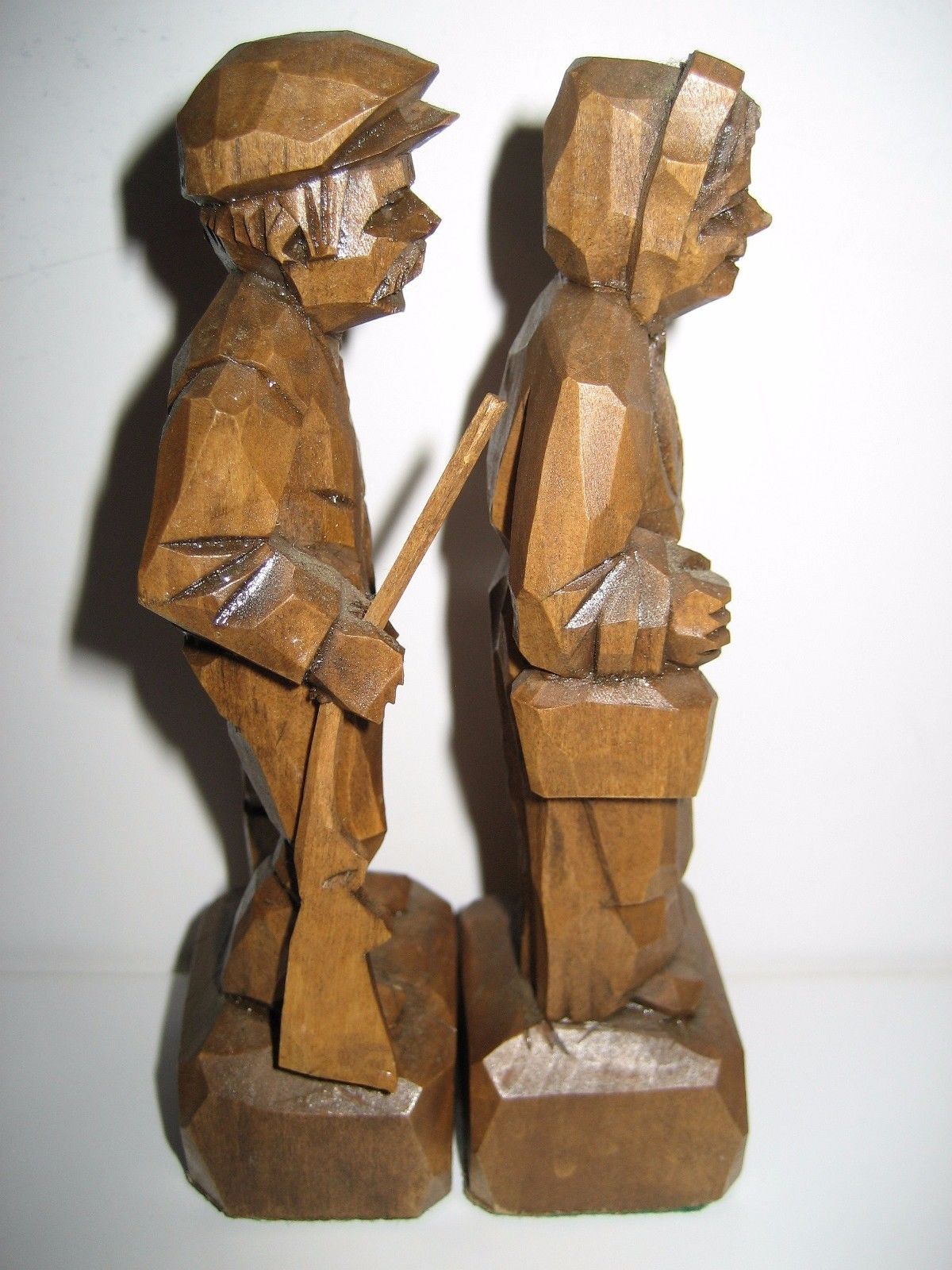 (Set)Hand Carved Man/Woman Wood Folk Art Figurines St. Jean Port Joli Quebec 5"