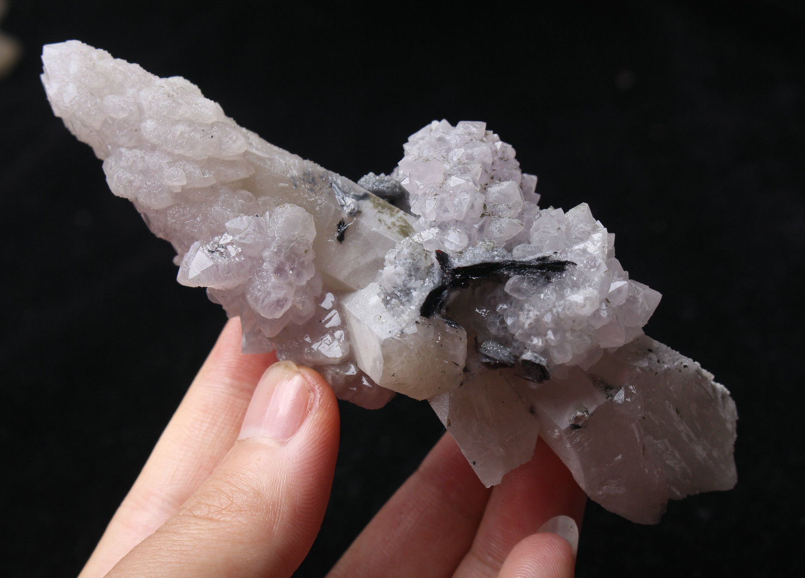 133.4g  NATURAL Amethyst QUARTZ Inner Mongolia Crystal Point Mineral Specimen