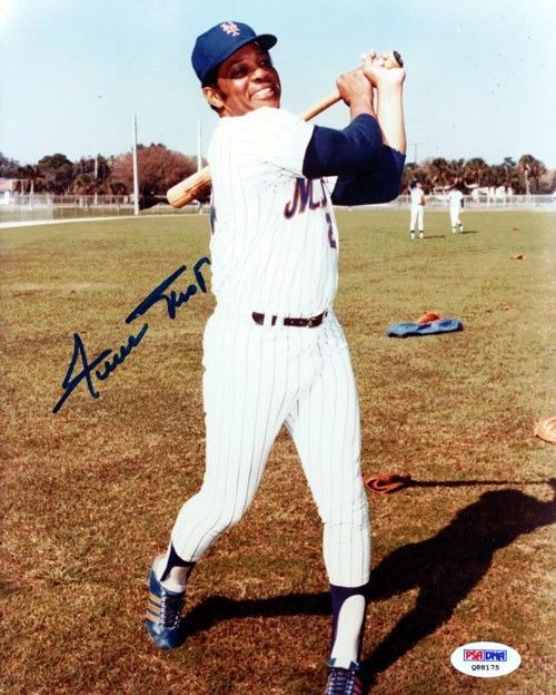 Willie Mays Authentic Autographed Signed 8x10 Photo New York Mets PSA/DNA