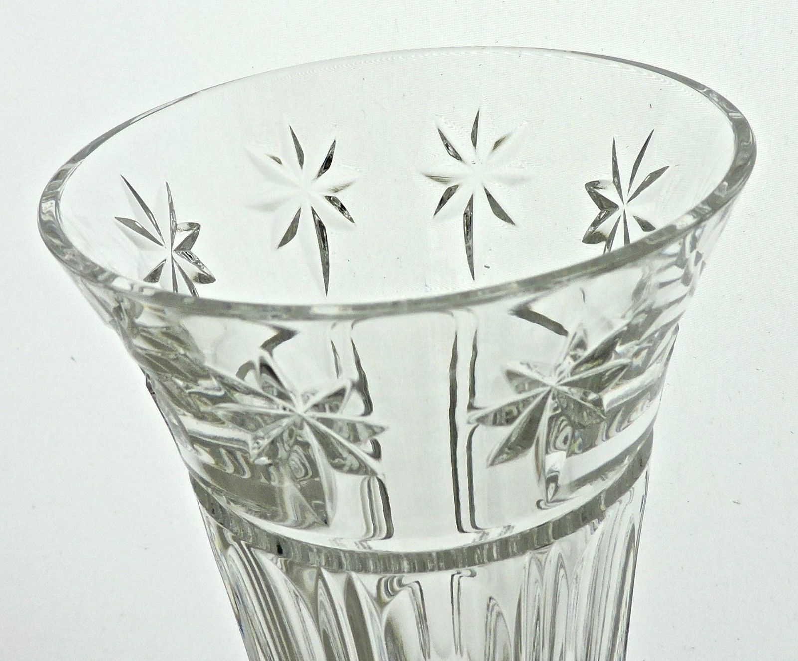 WATERFORD SIGNED FLOWER/BUD CRYSTAL FOOTED VASE RARE PATTERN CUT STAR