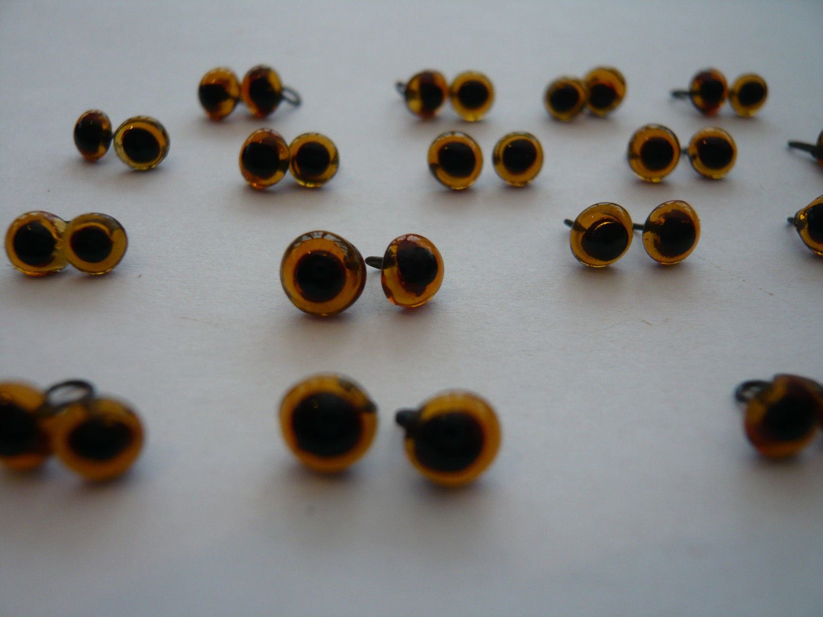 Glass Eyes 5mm - Needle Felting and Miniature Bears - (Looped back easy to sew)