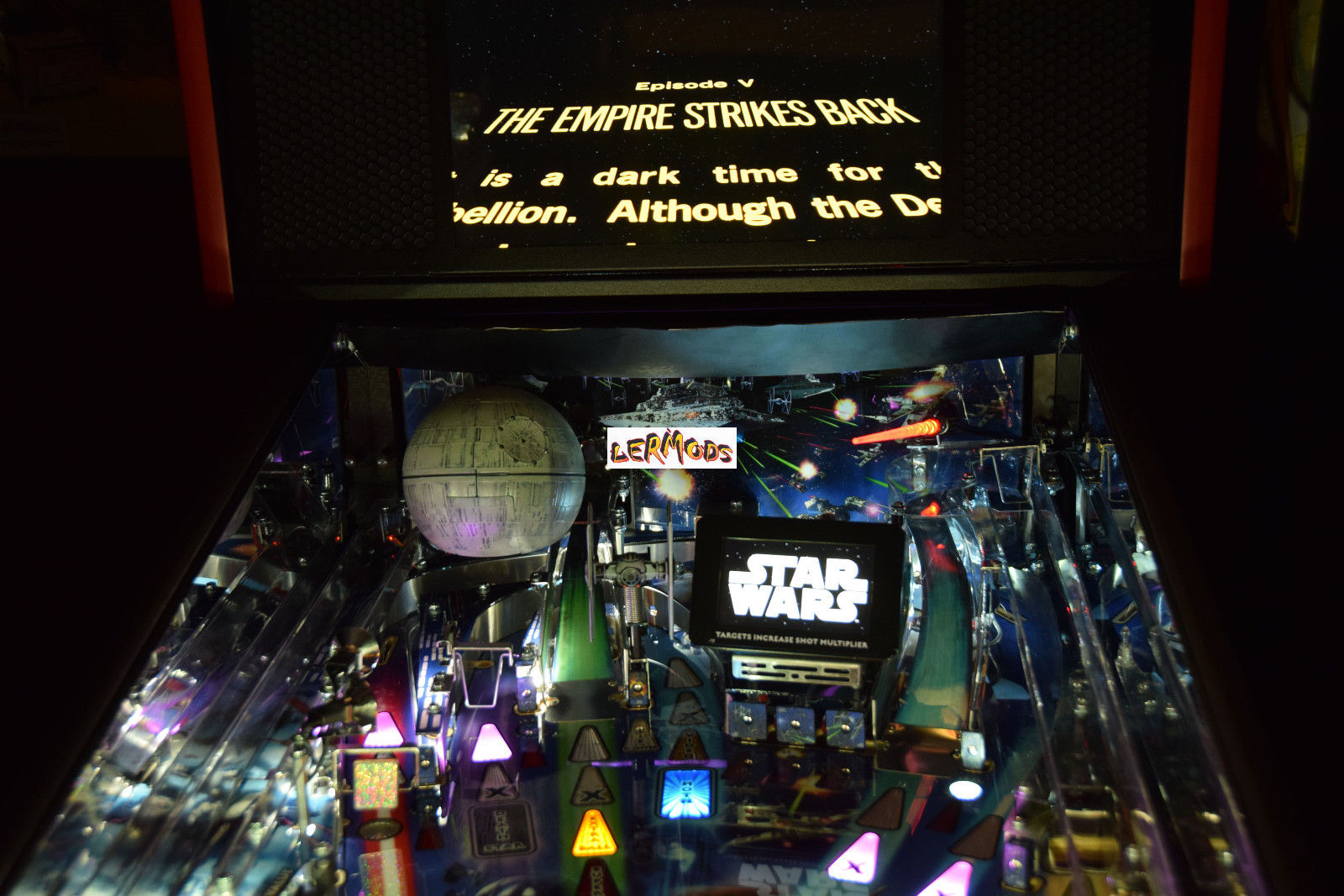 Star Wars Pinball Machine INTERACTIVE  Light Saber Mod