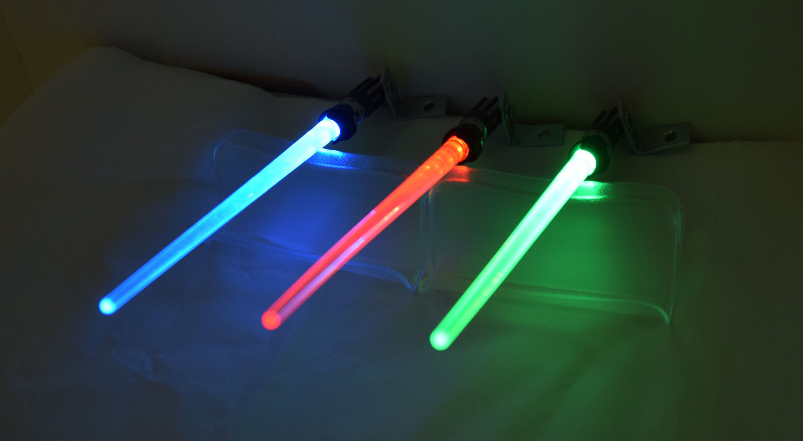 Star Wars Pinball Machine INTERACTIVE  Light Saber Mod