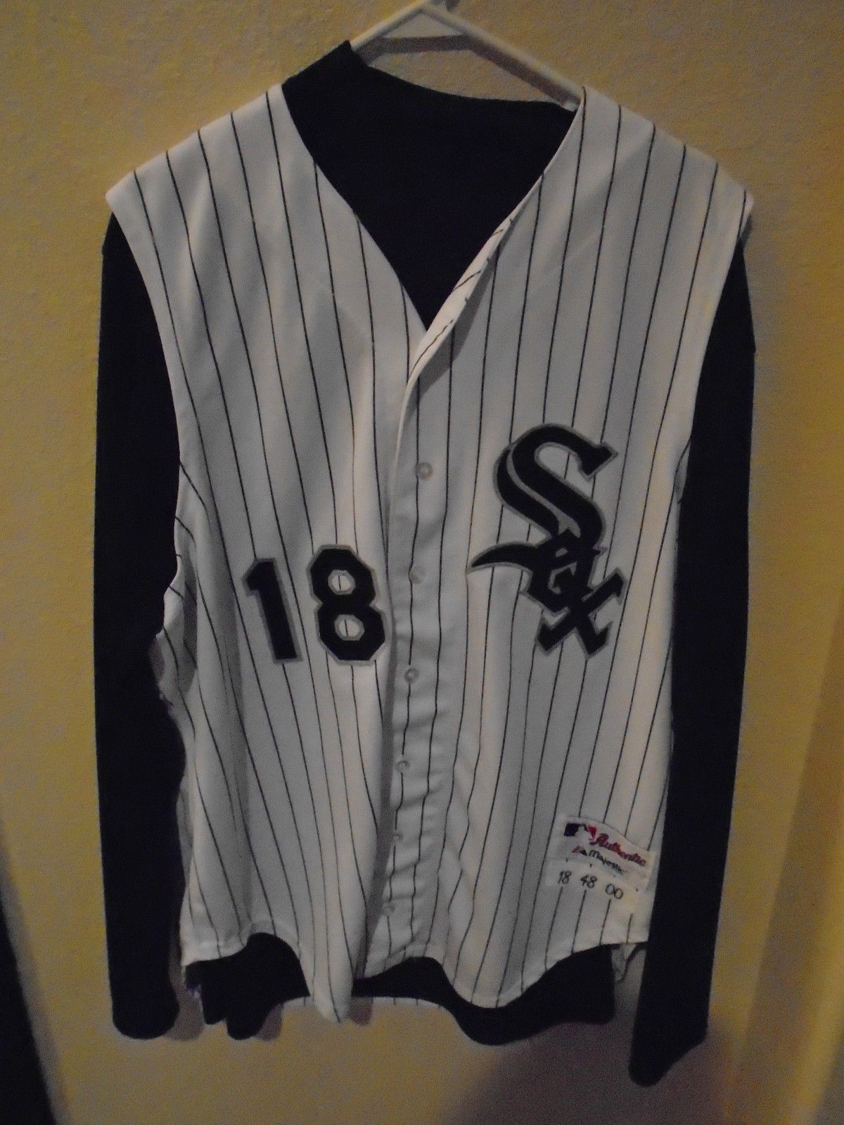 CHICAGO WHITE SOX 2000 GAME USED/WORN JERSEY #18 WALLACE JOHNSON