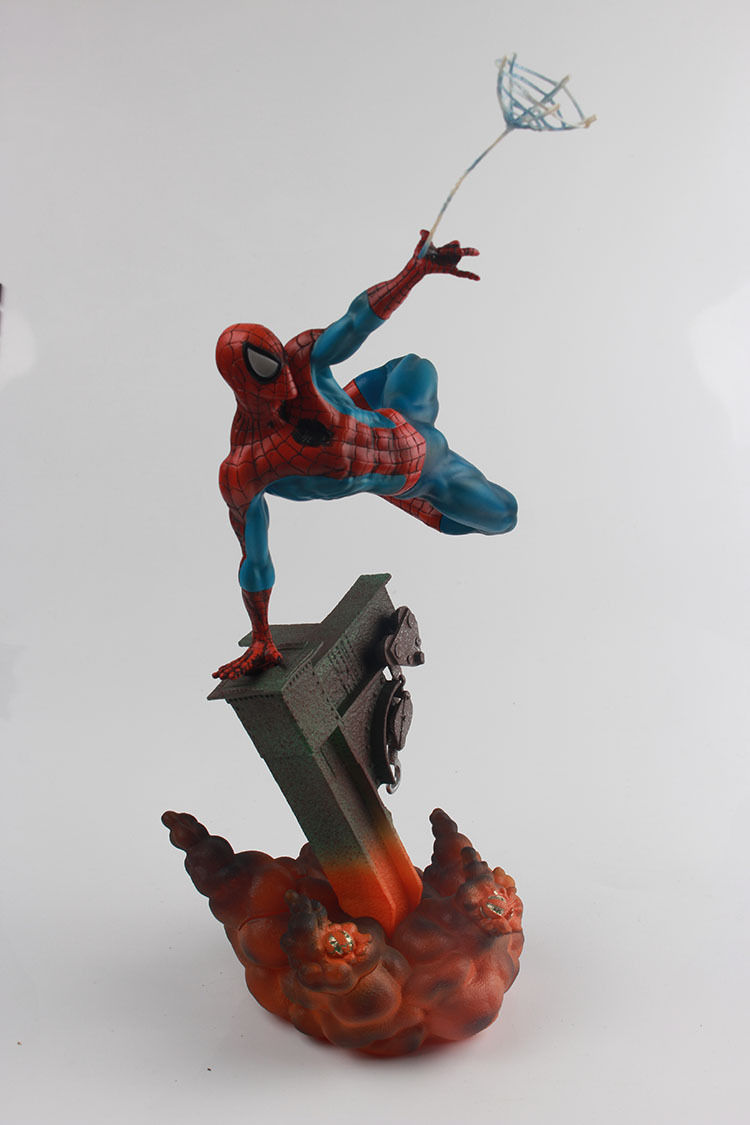 SIDESHOW AMAZING SPIDER MAN PREMIUM FORMAT FIGURE - BRAND NEW - SEALED