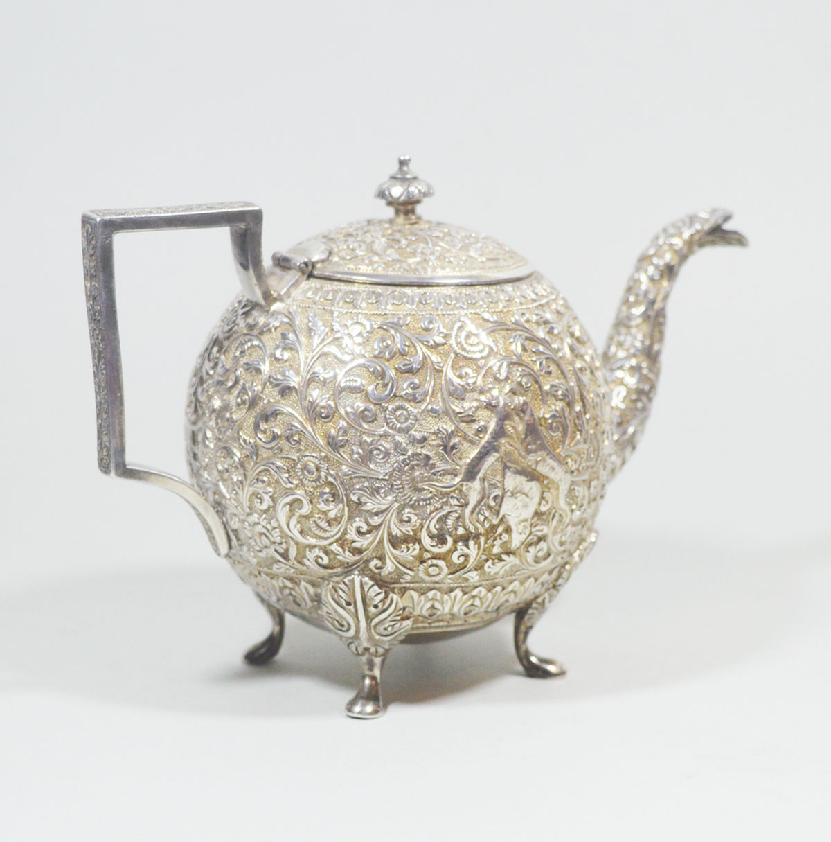 19th C. ANTIQUE INDIA INDIAN SILVER TEA SERVICE TEAPOT SET