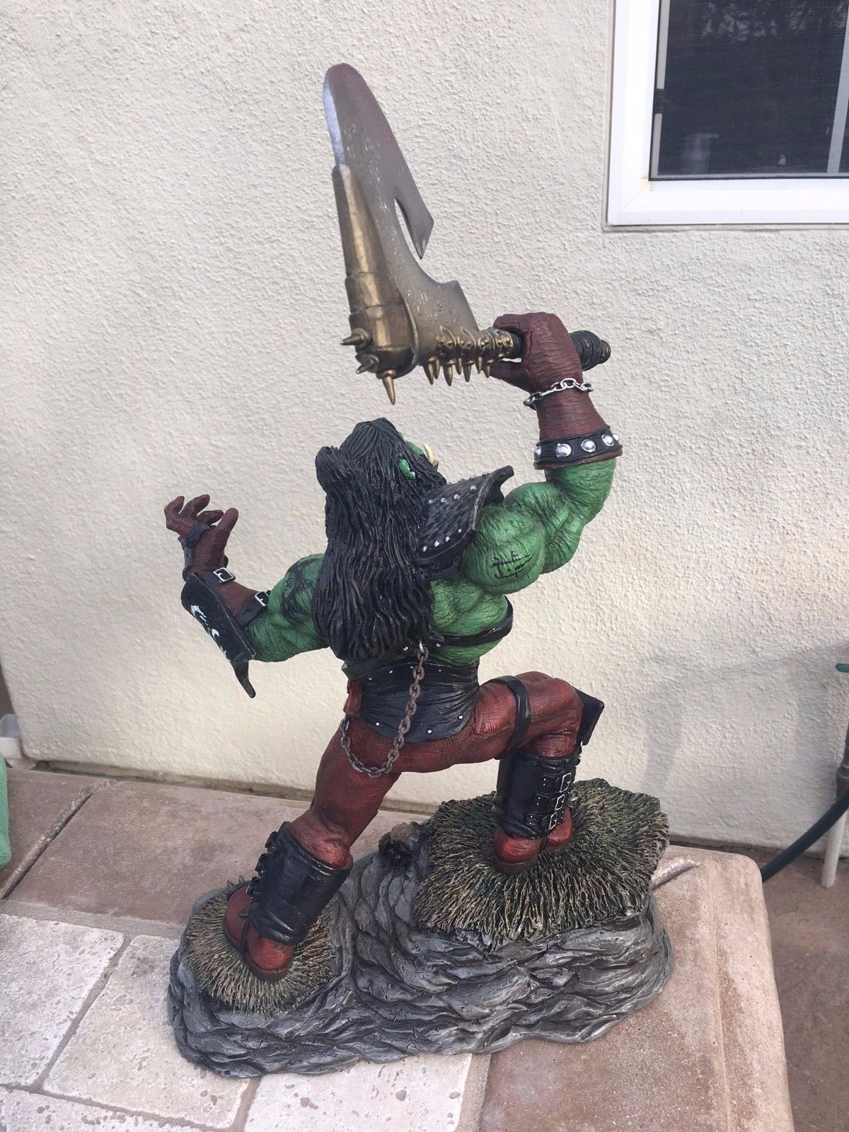 Blizzard employee ONLY - World of Warcraft Grommash Hellscream Statue #140/1500