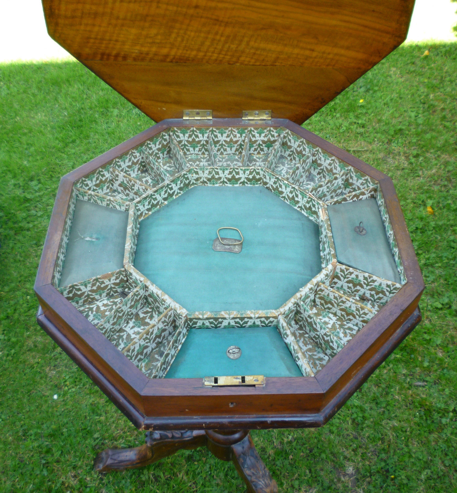 ~Victorian~Walnut~Trumpet~Sewing~Games~Table~Tunbridge~Marquetry Inlay~