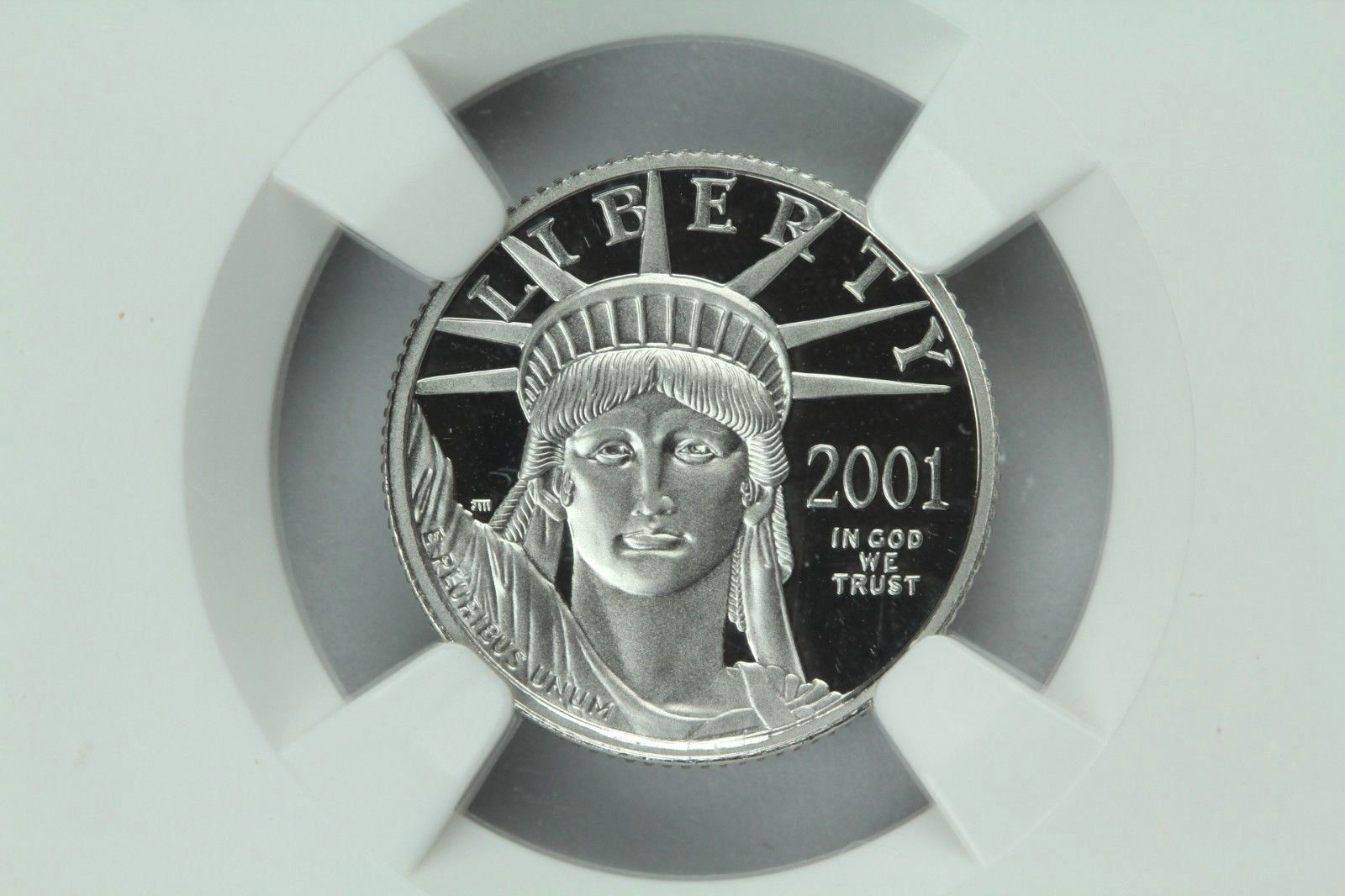 2001-W American Platinum Eagle $10 NGC Graded 70 Proof Ultra Cam 1/10oz Coin D1