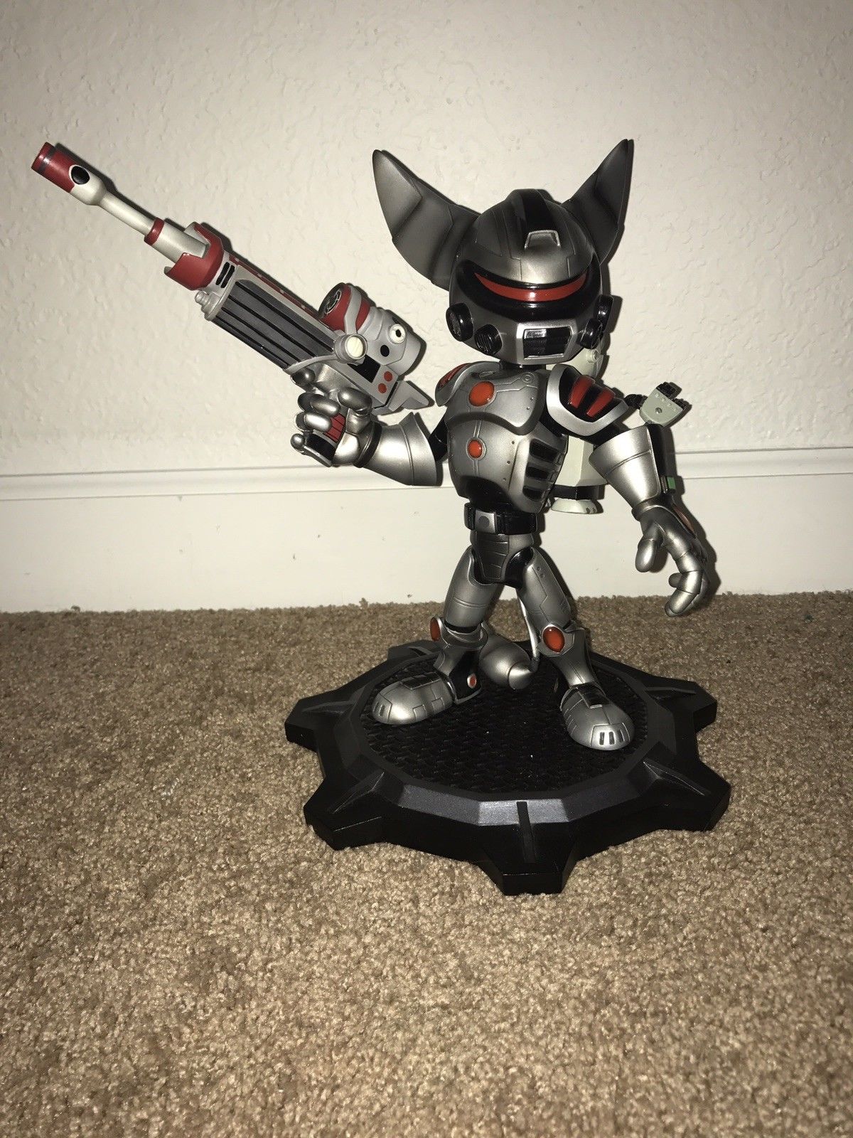 ULTRA RARE Ratchet and Clank Insomniac Exclusive 1/6 Figure Collectible Statue